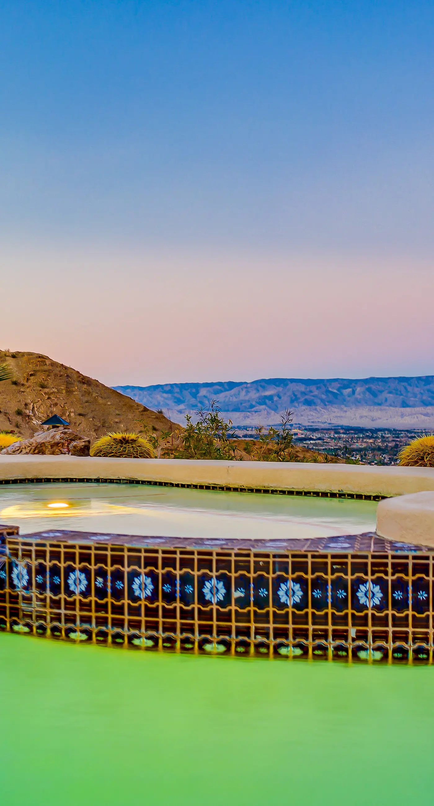 Cliff House - El Paseo Retreat