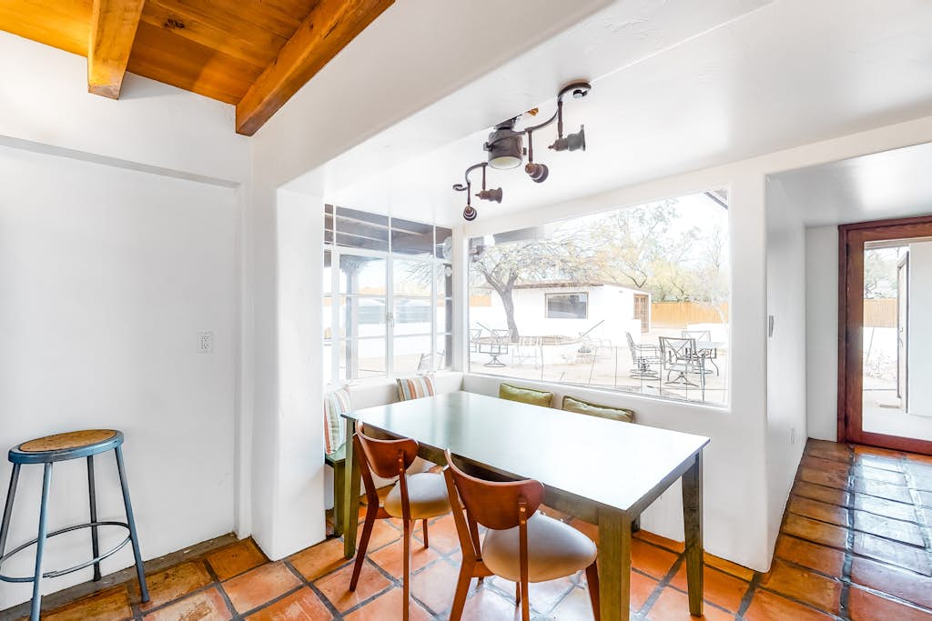 Dog-friendly desert oasis with private hot tub in Tucson's mid-town