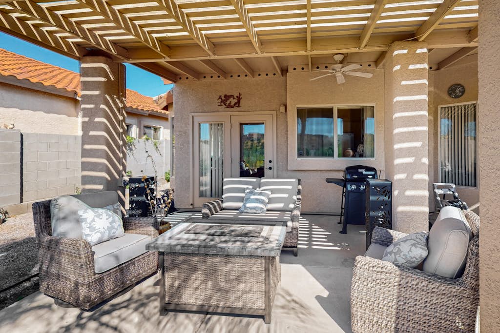 Dog-friendly valley view oasis with private hot tub, shaded patio, washer/dryer
