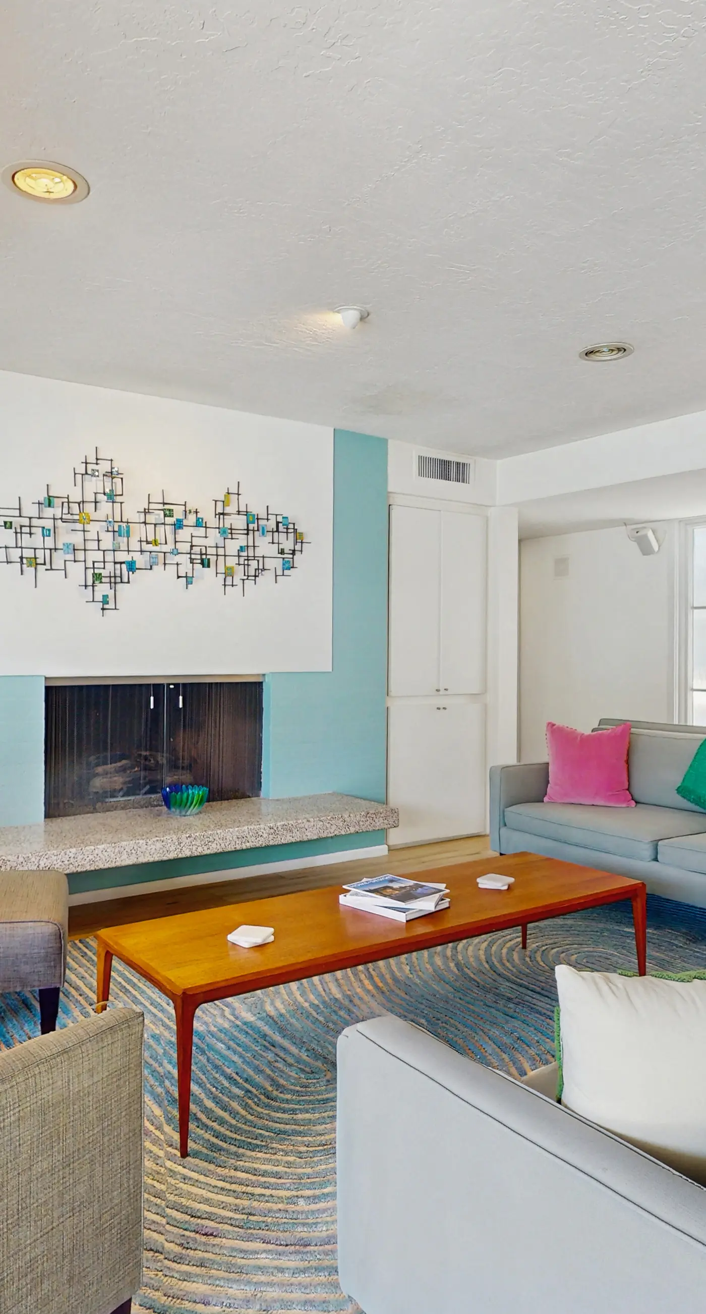 Oscar Mayer House - 1050