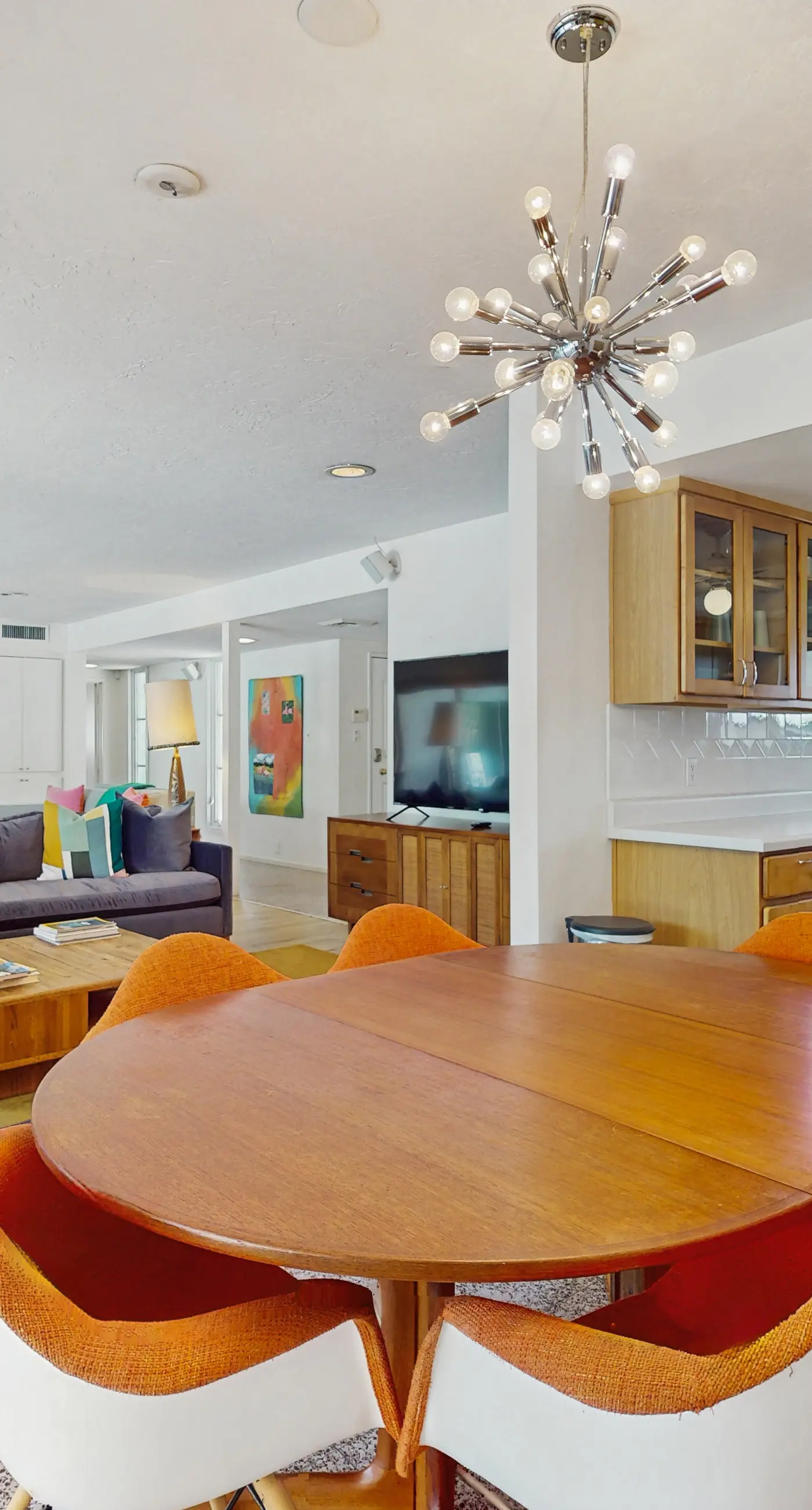 Oscar Mayer House - 1050