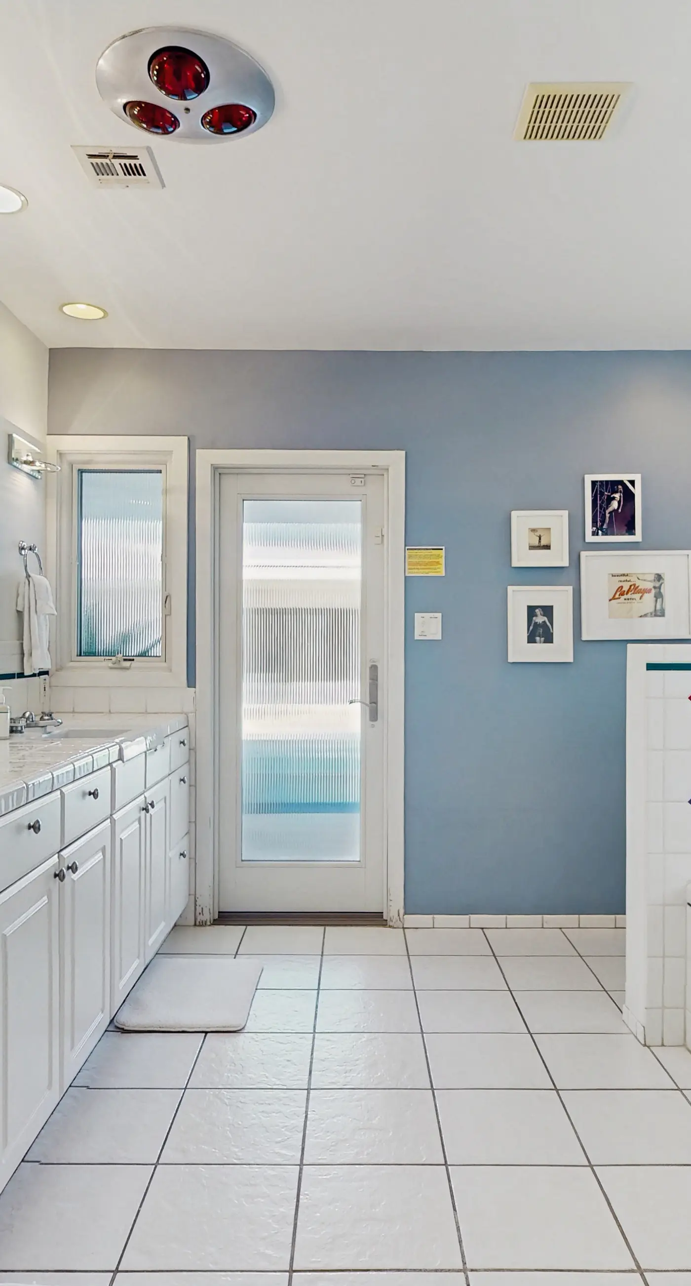 Oscar Mayer House - 1050