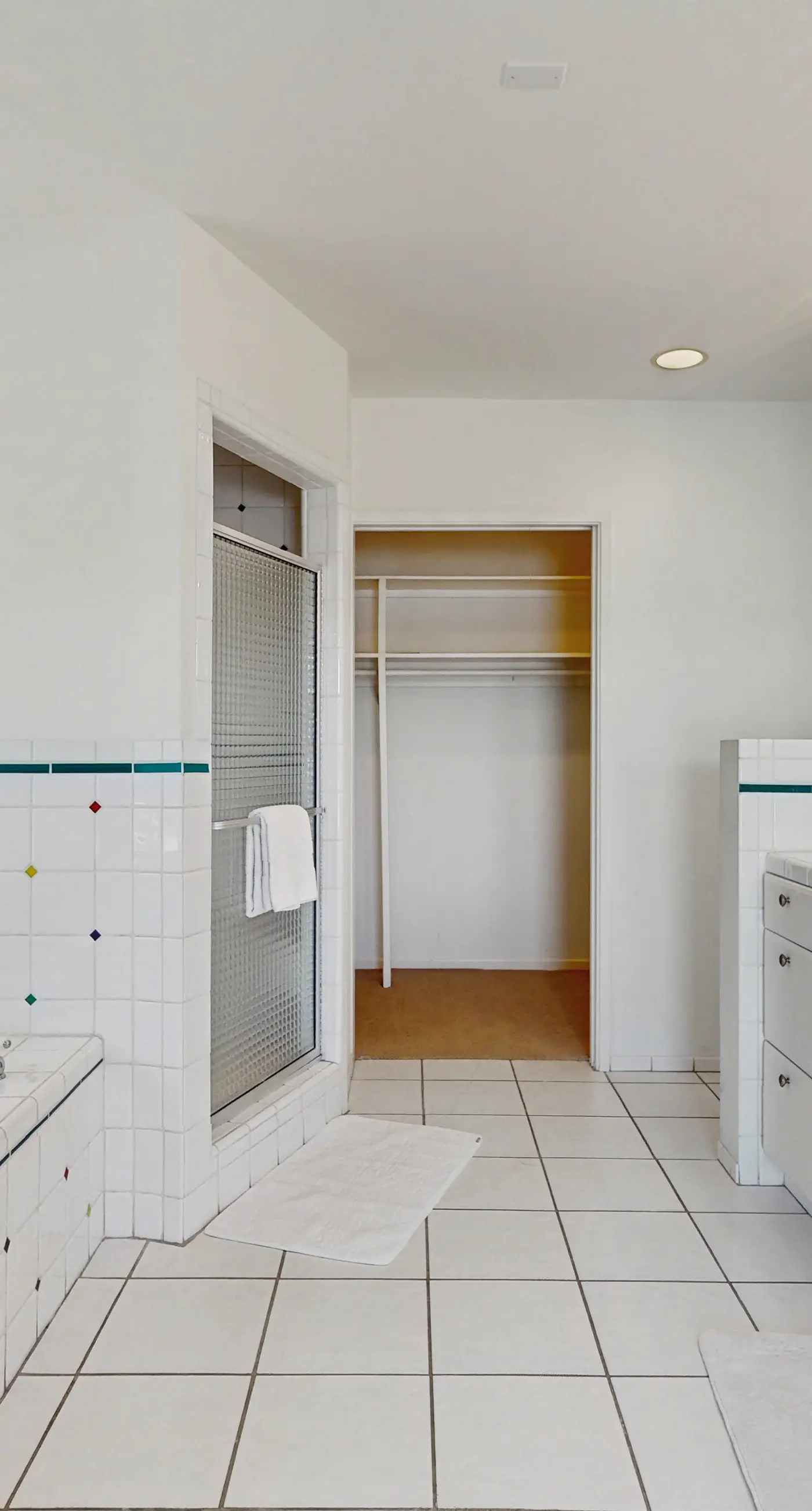 Oscar Mayer House - 1050