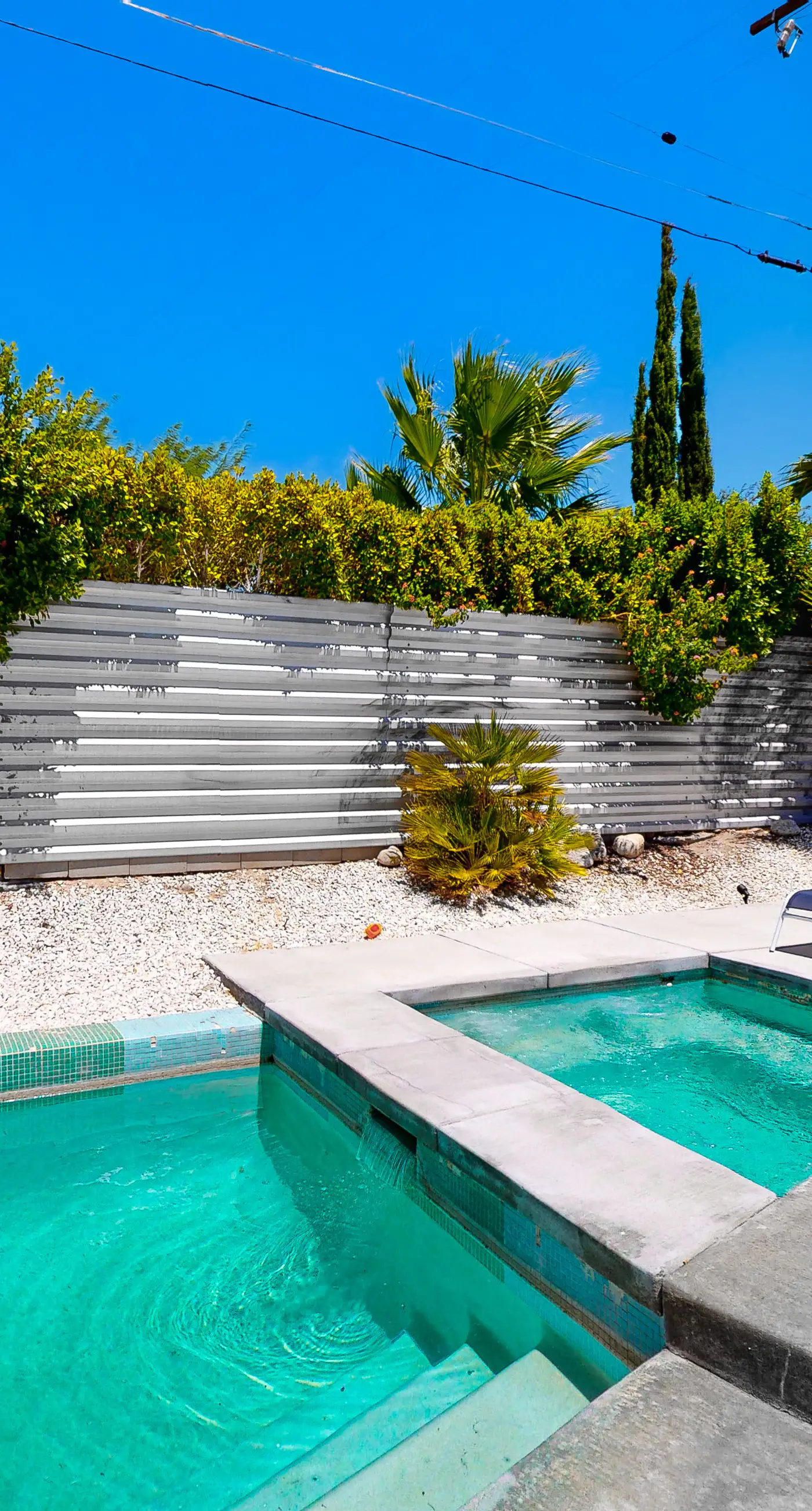 Poolside Modern Wexler - 1261