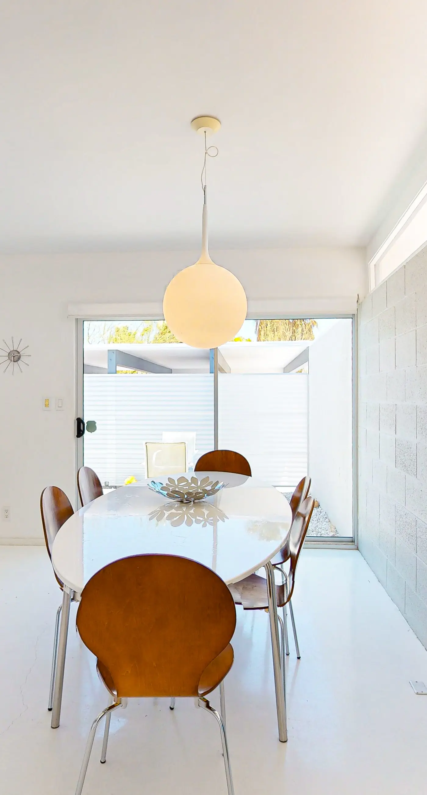 Poolside Modern Wexler - 1261