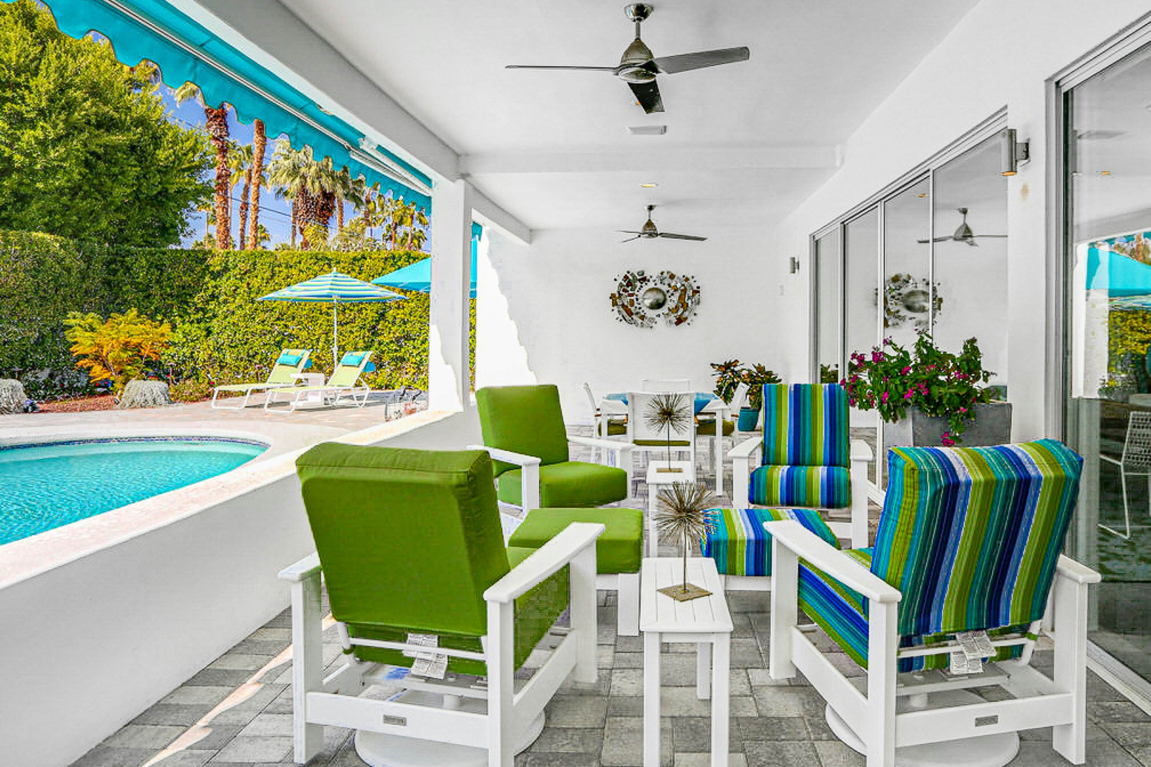 Palm Springs Timeless Beauty - 4240