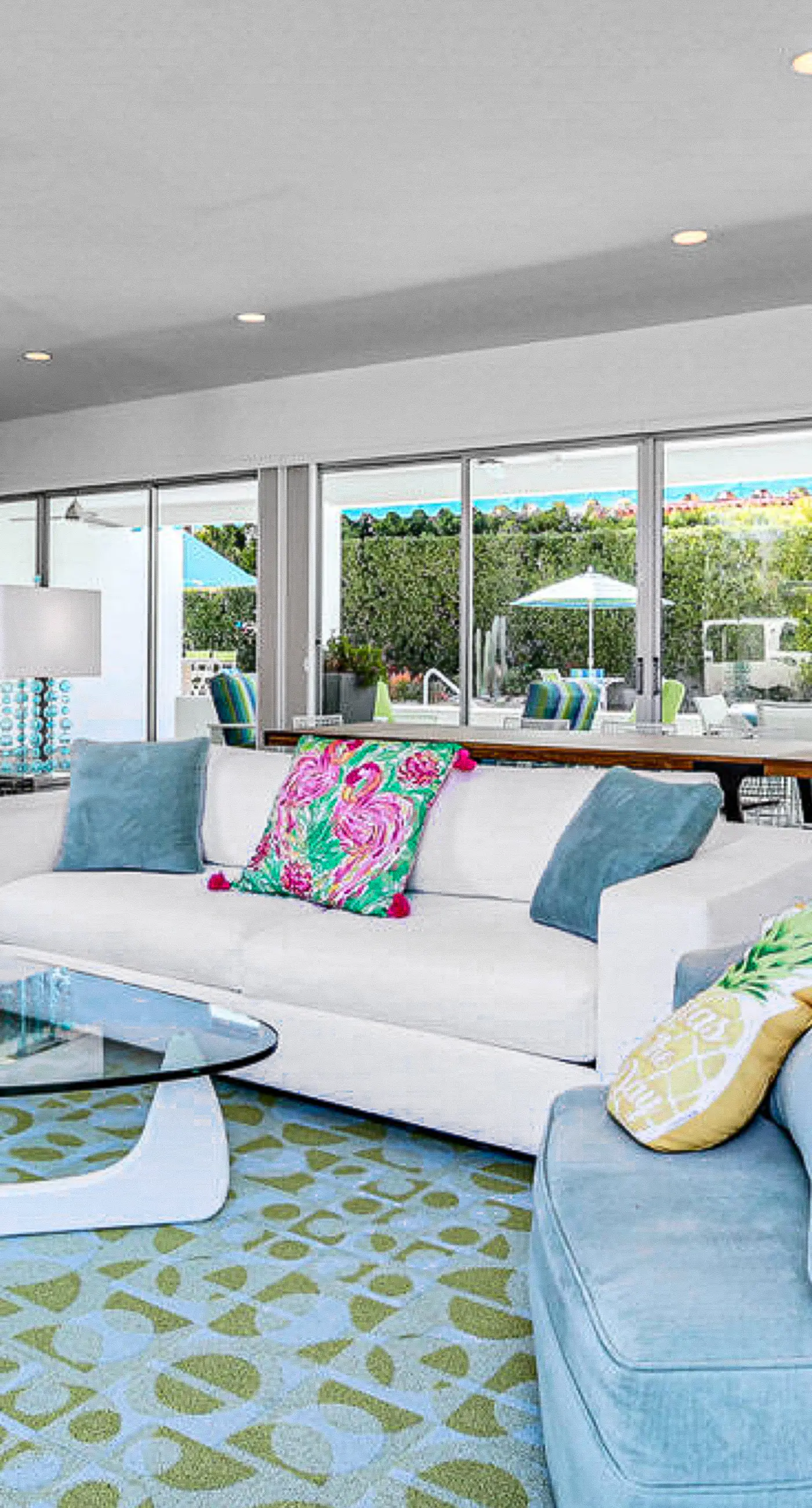 Palm Springs Timeless Beauty - 4240