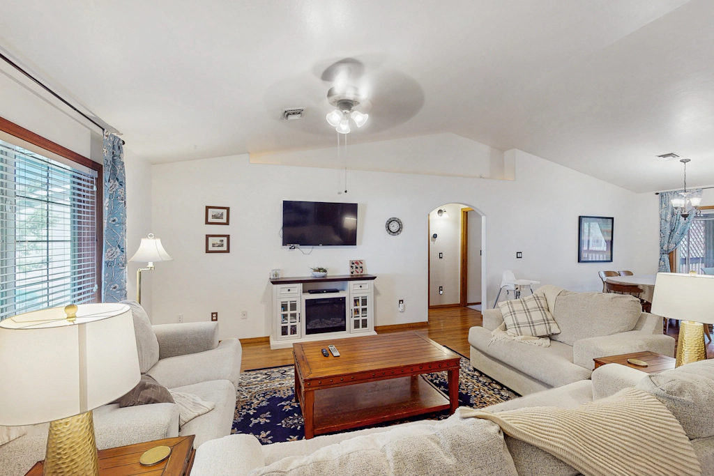 Wandering Pine Retreat