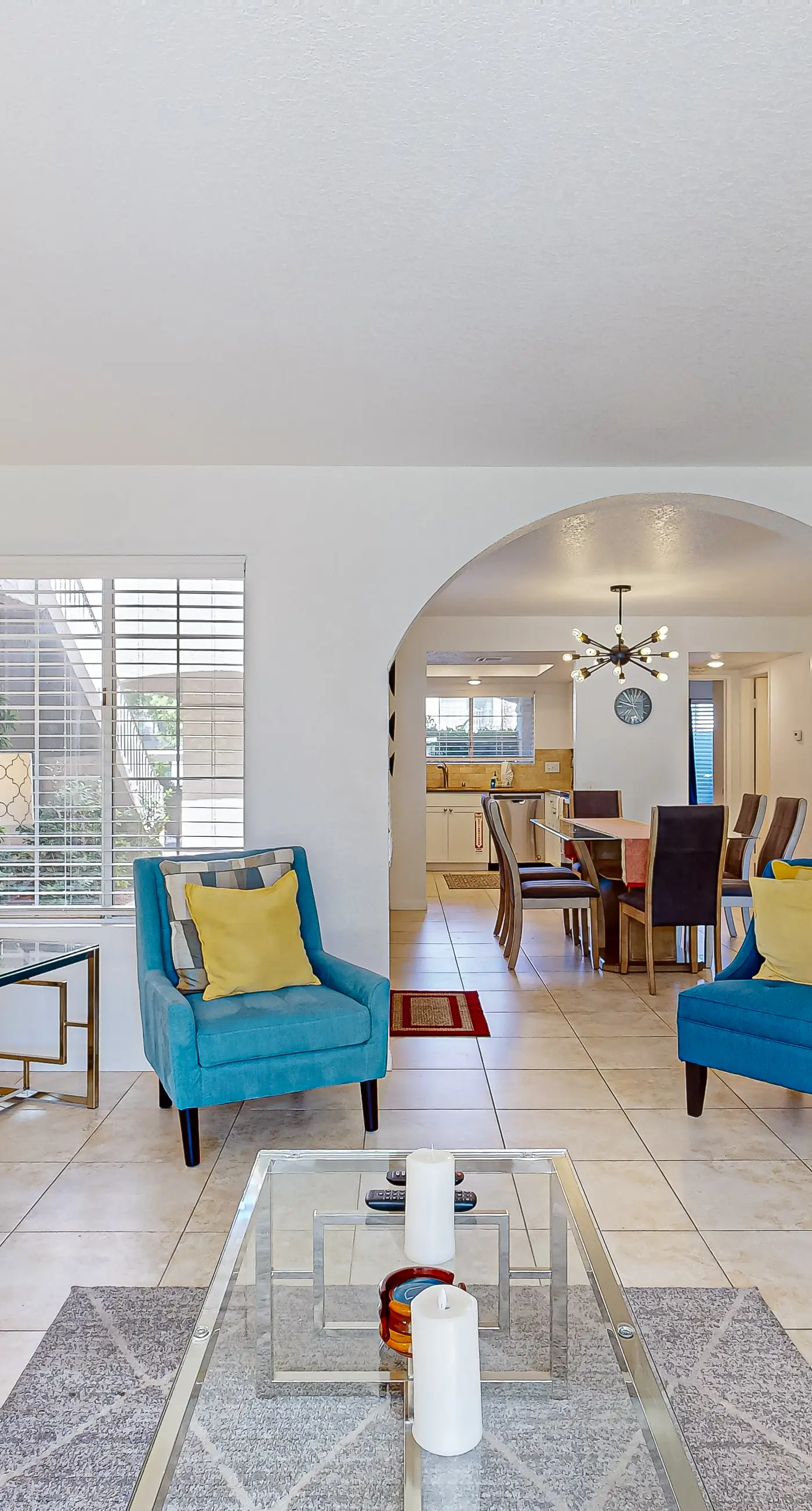 Camino Parocela L83 - 560