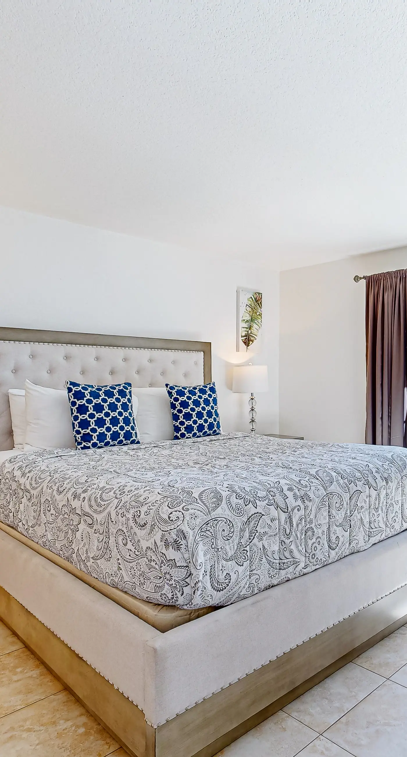 Camino Parocela L83 - 560