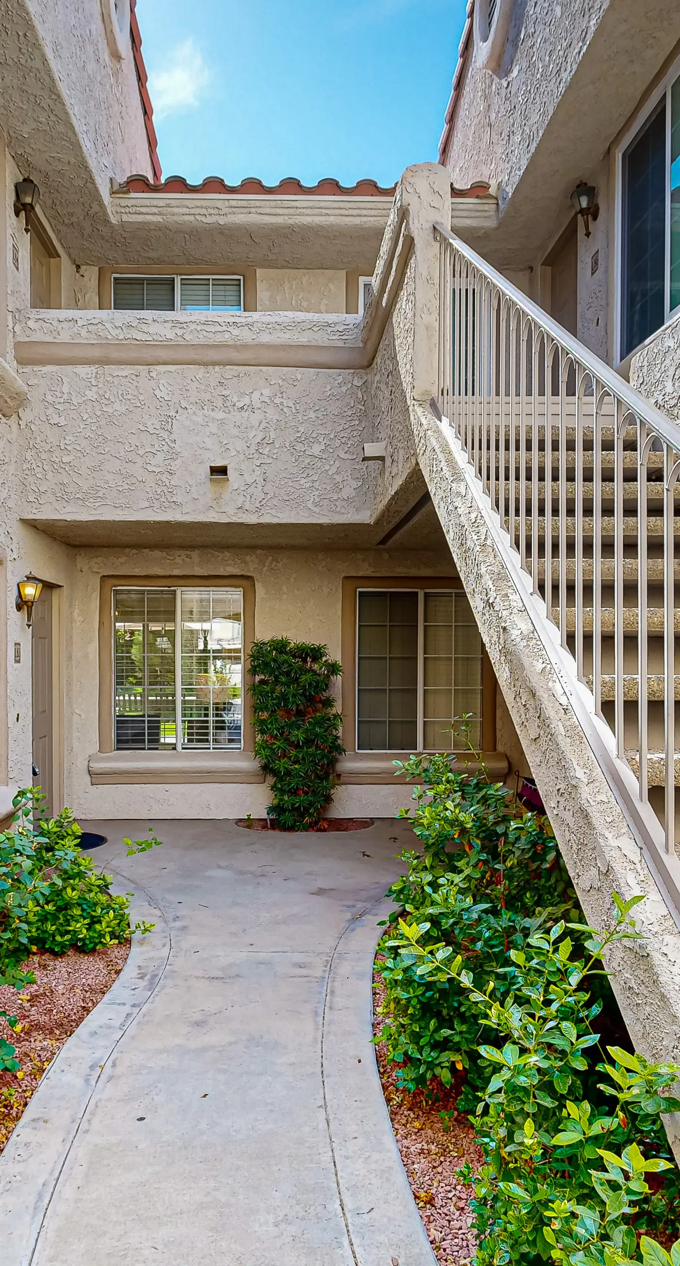 Camino Parocela L83 - 560