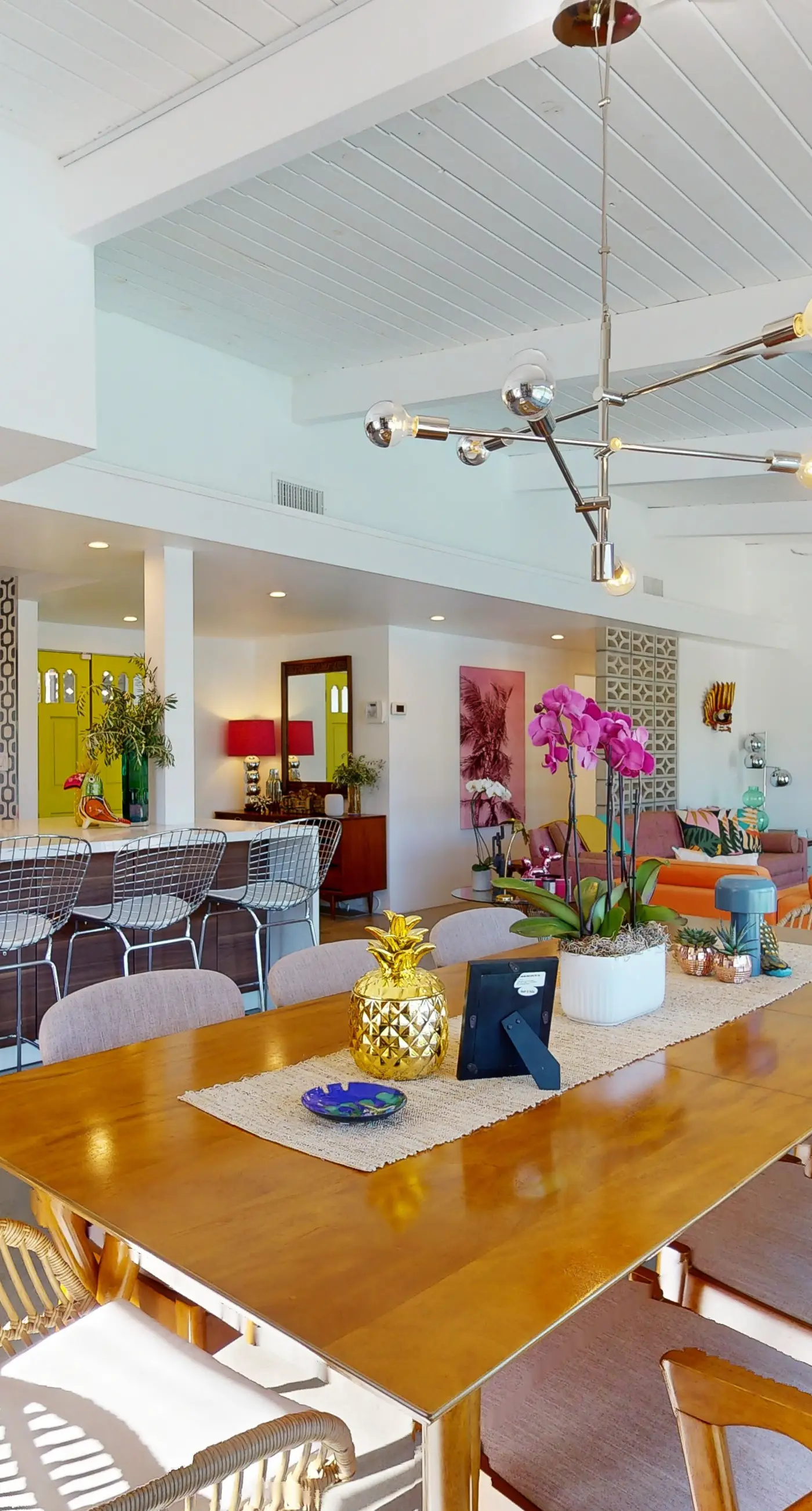 Mid-Century Alexander Stunner in Vista Las Palmas - 3800