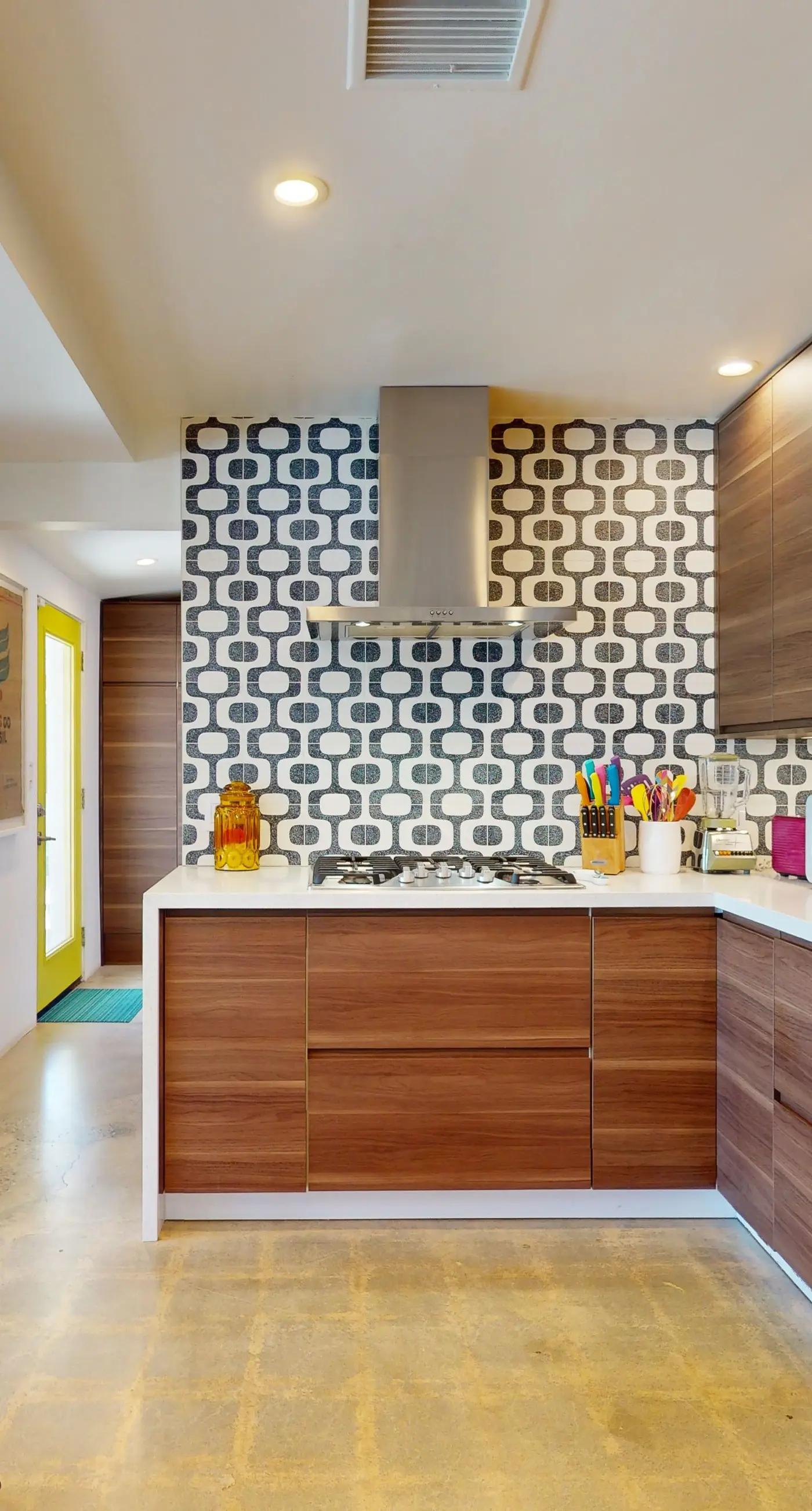 Mid-Century Alexander Stunner in Vista Las Palmas - 3800