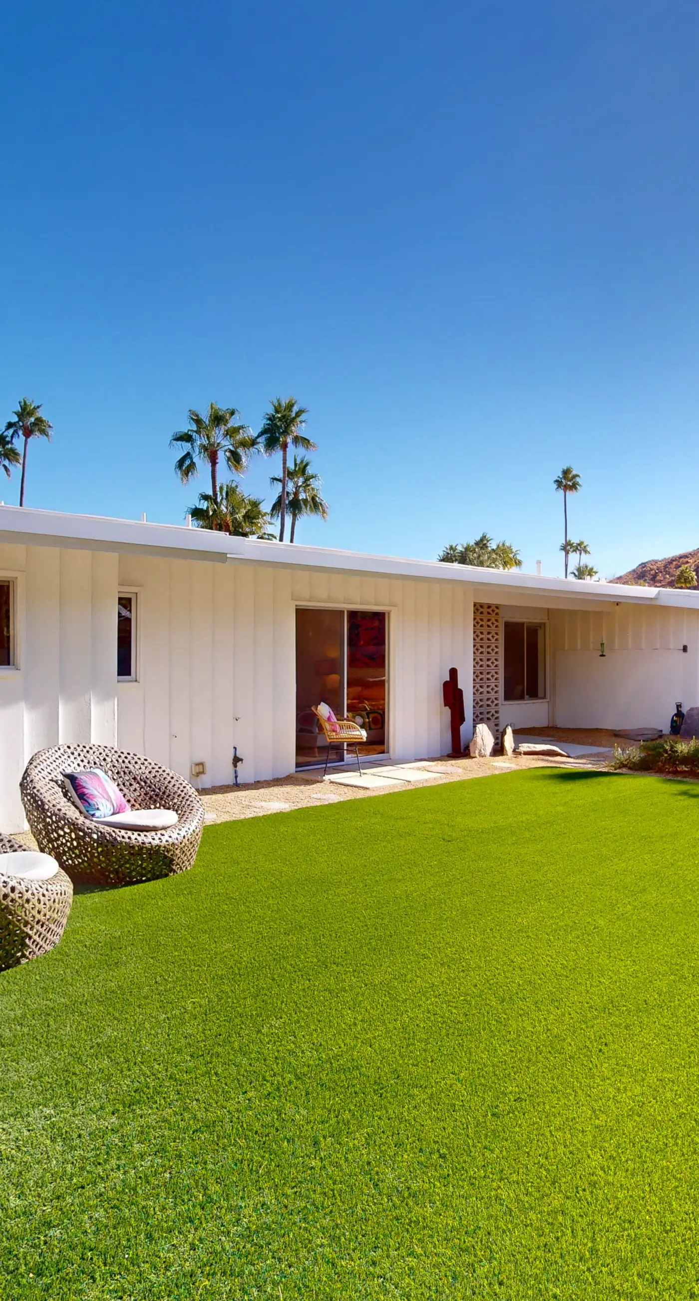 Mid-Century Alexander Stunner in Vista Las Palmas - 3800
