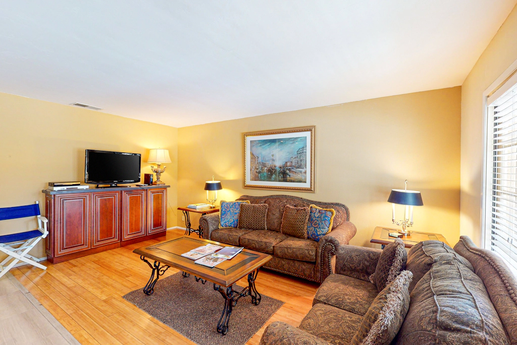 Easy Living Palm Desert