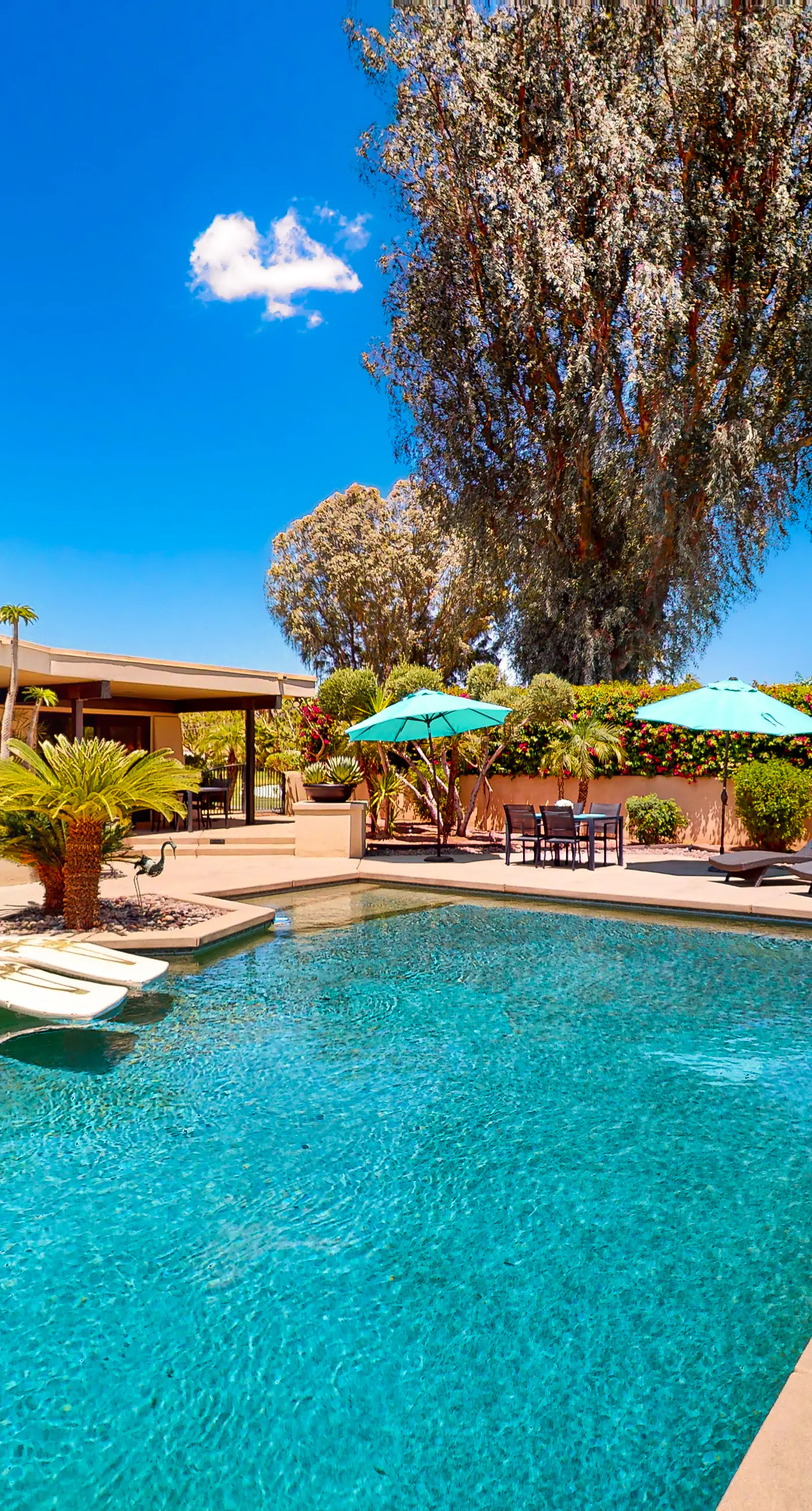 Where the Airways Meet the Fairways