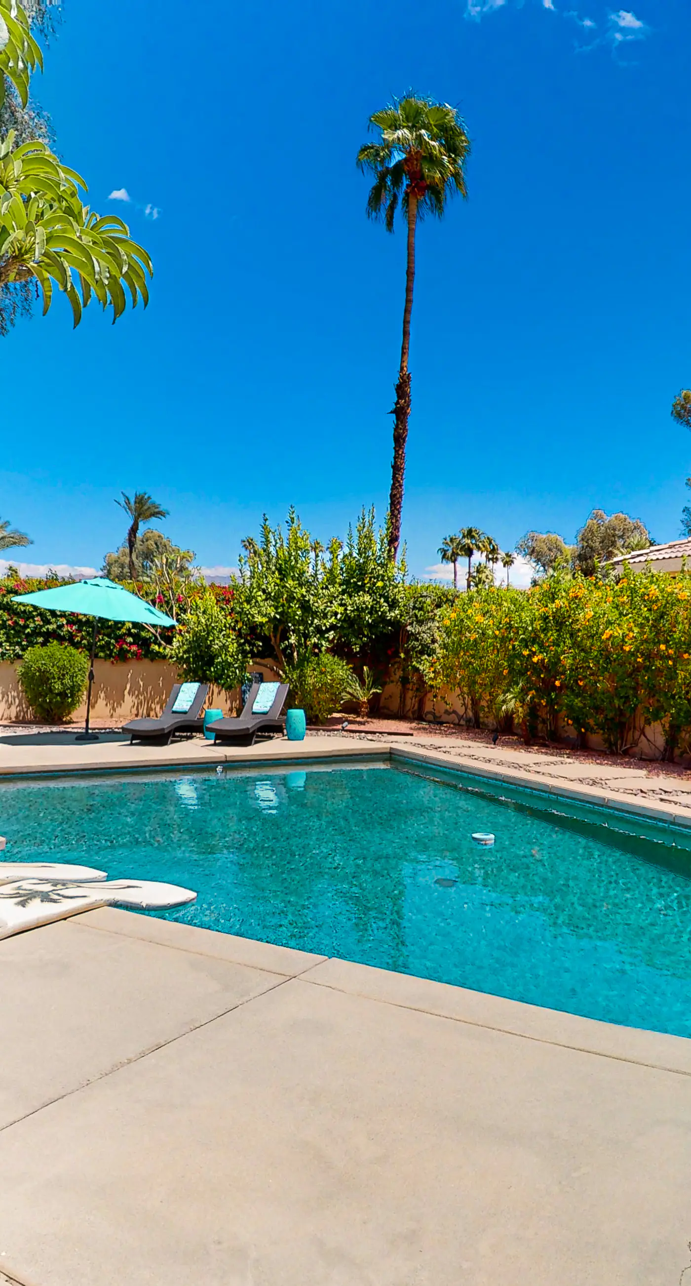 Where the Airways Meet the Fairways