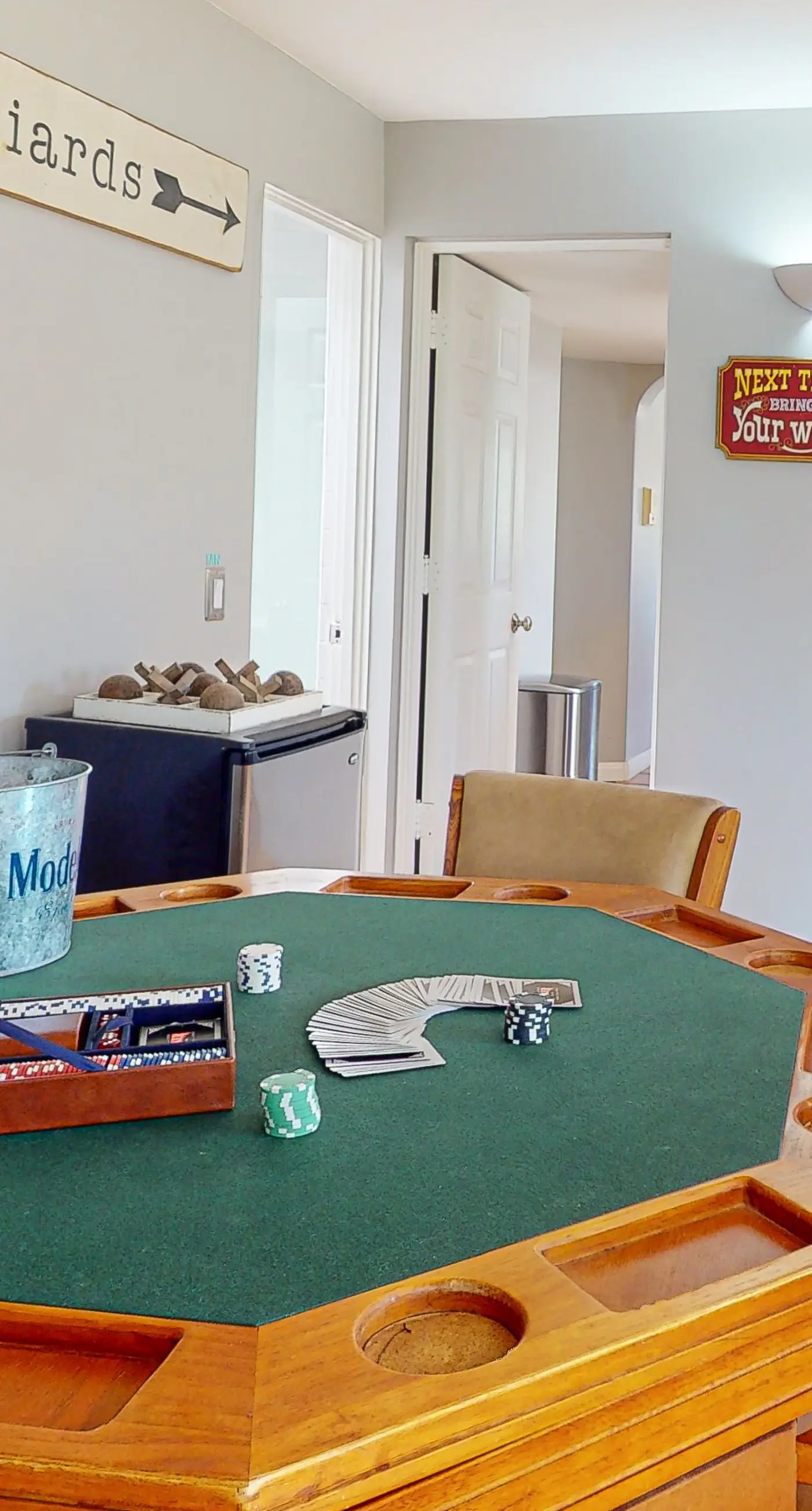 Where the Airways Meet the Fairways