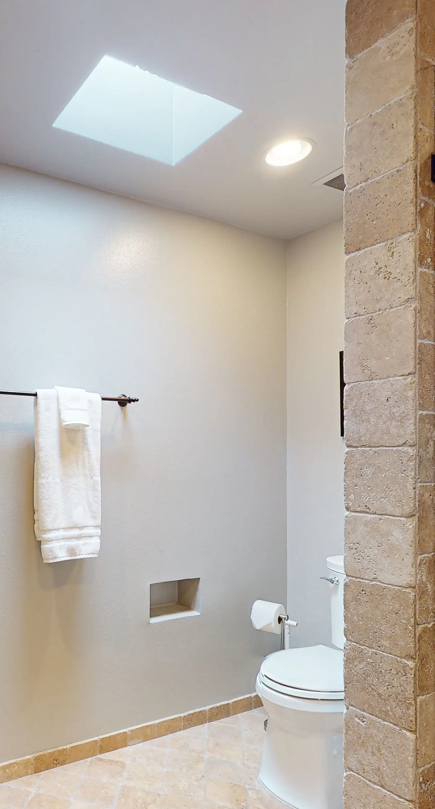 Where the Airways Meet the Fairways