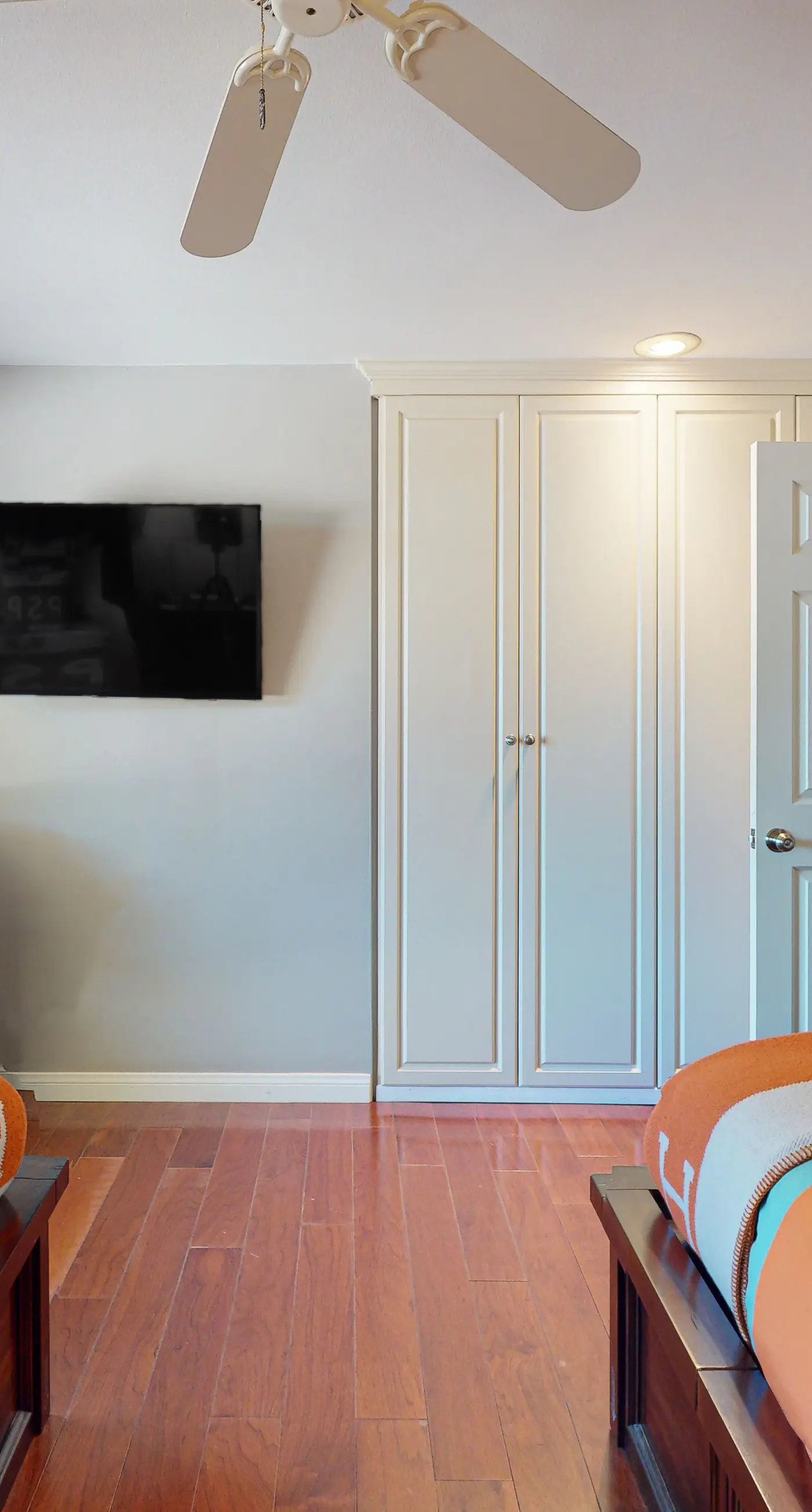 Where the Airways Meet the Fairways