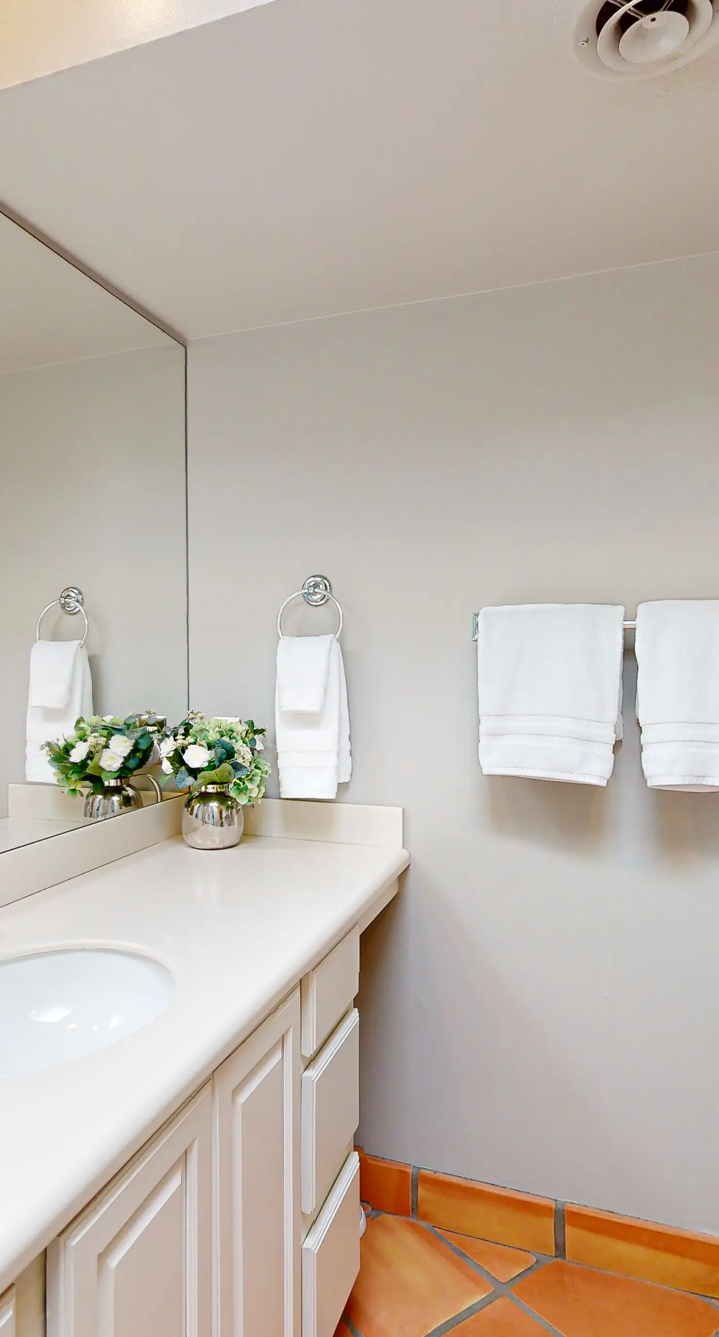 Where the Airways Meet the Fairways