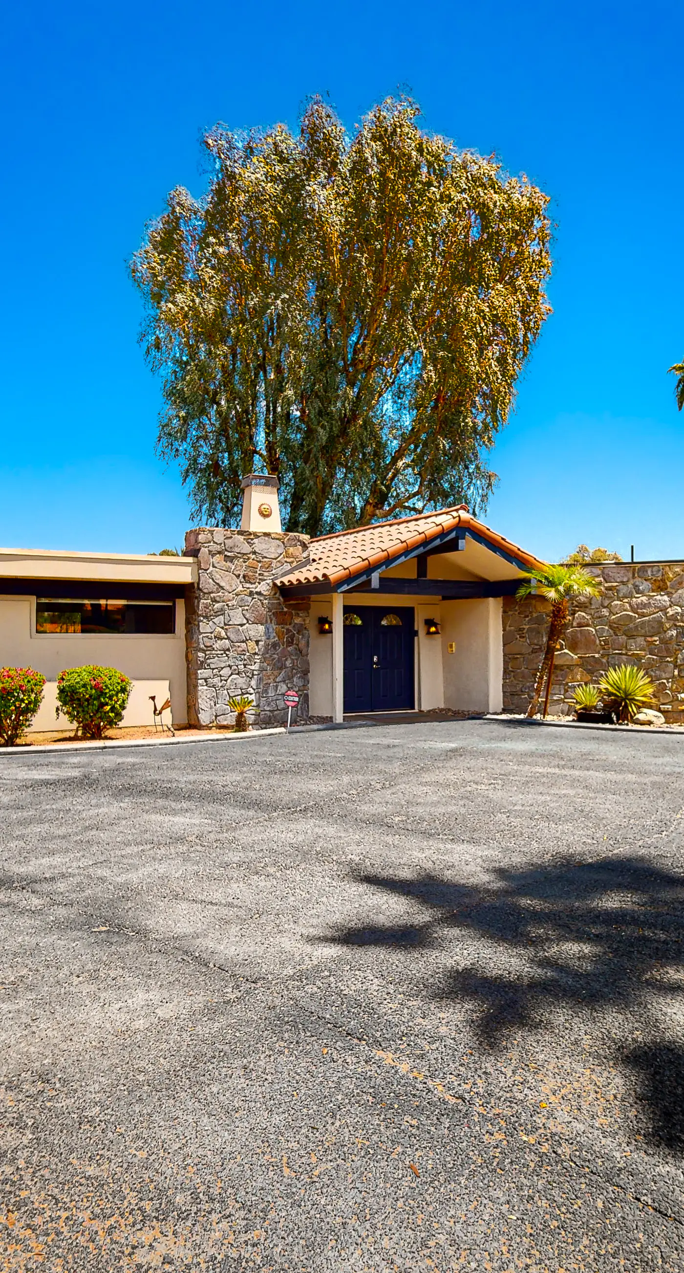 Where the Airways Meet the Fairways