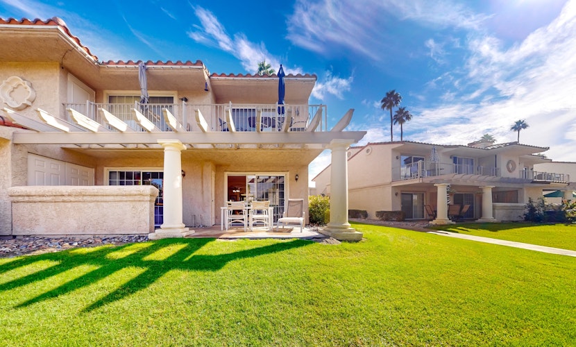 Dog-friendly condo with resort amenities & mountain views -7 night minimum