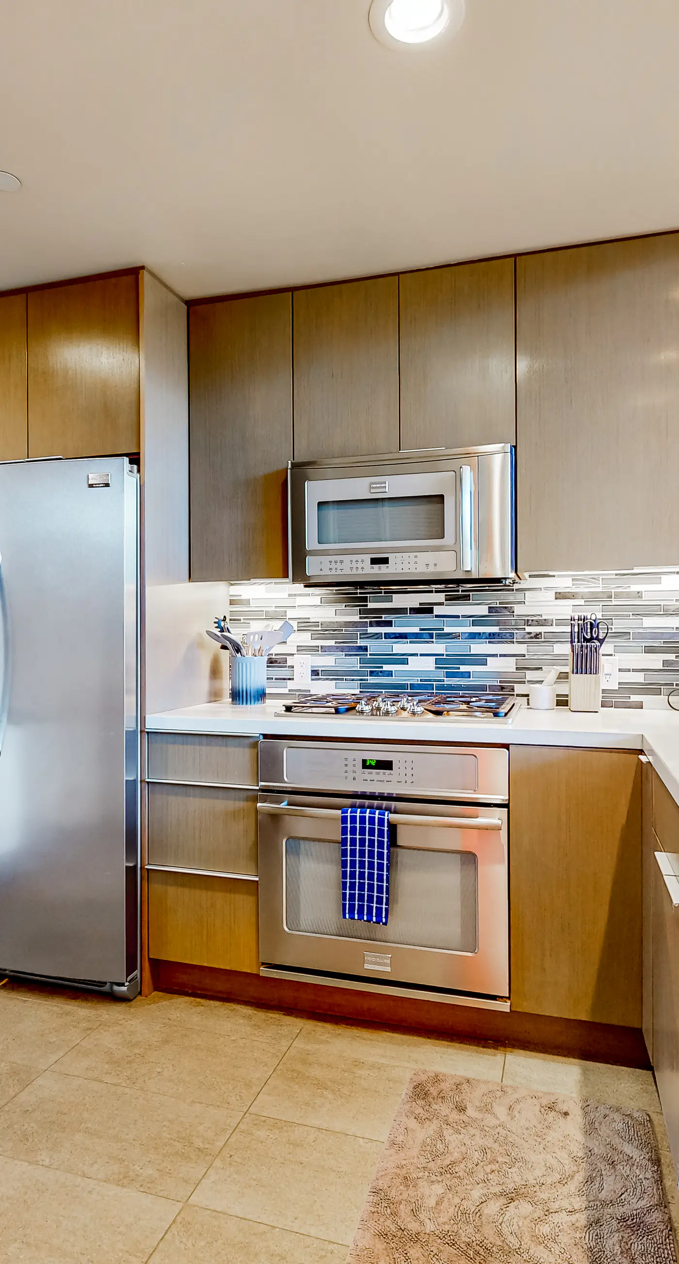 Cerritos Style - 48864