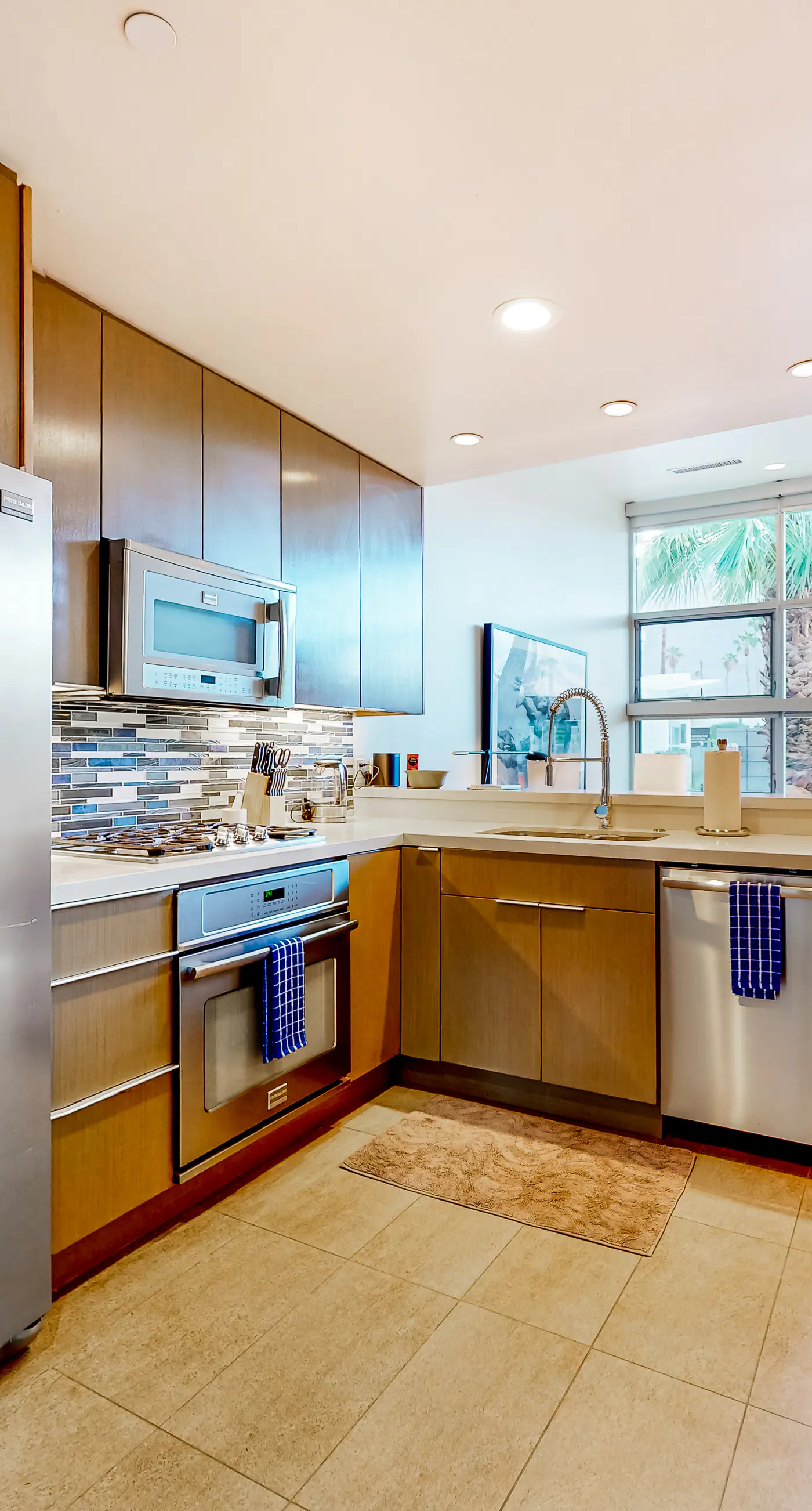 Cerritos Style - 48864