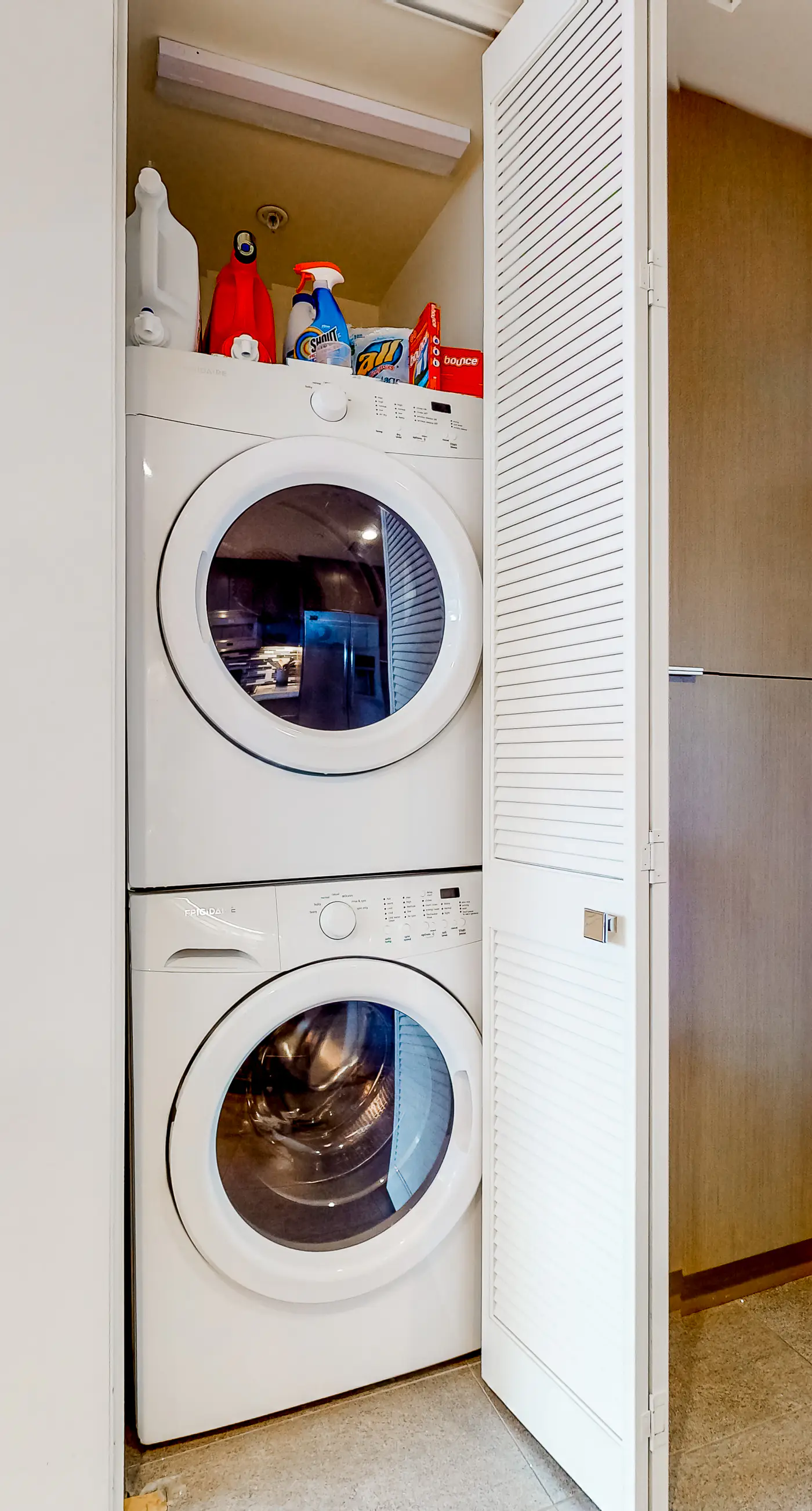 Cerritos Style - 48864