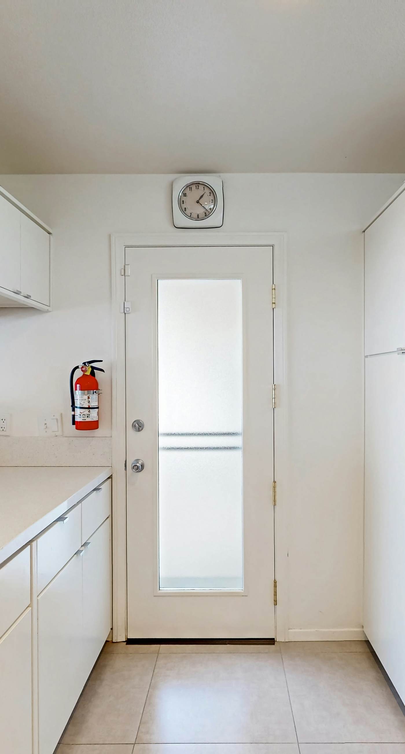 Nicola Modern - 68794