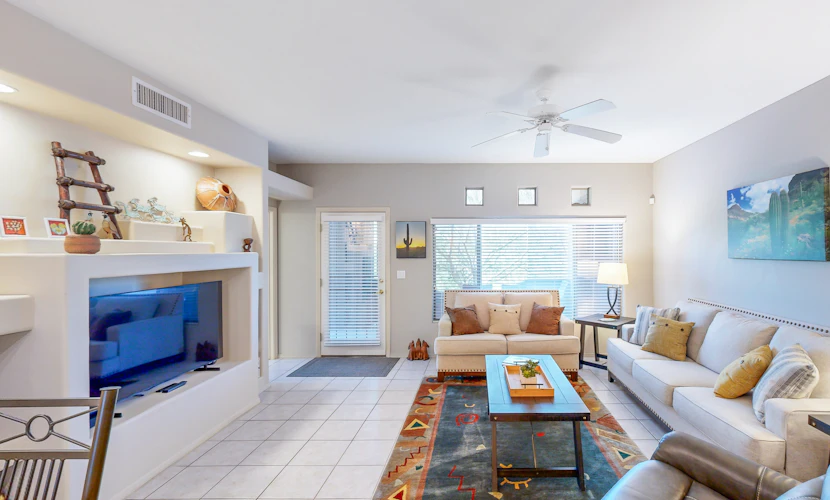 Spacious condo with pools, hot tub, patio & lovely views - dog-friendly