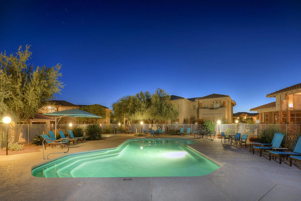 Spacious condo with pools, hot tub, patio & lovely views - dog-friendly