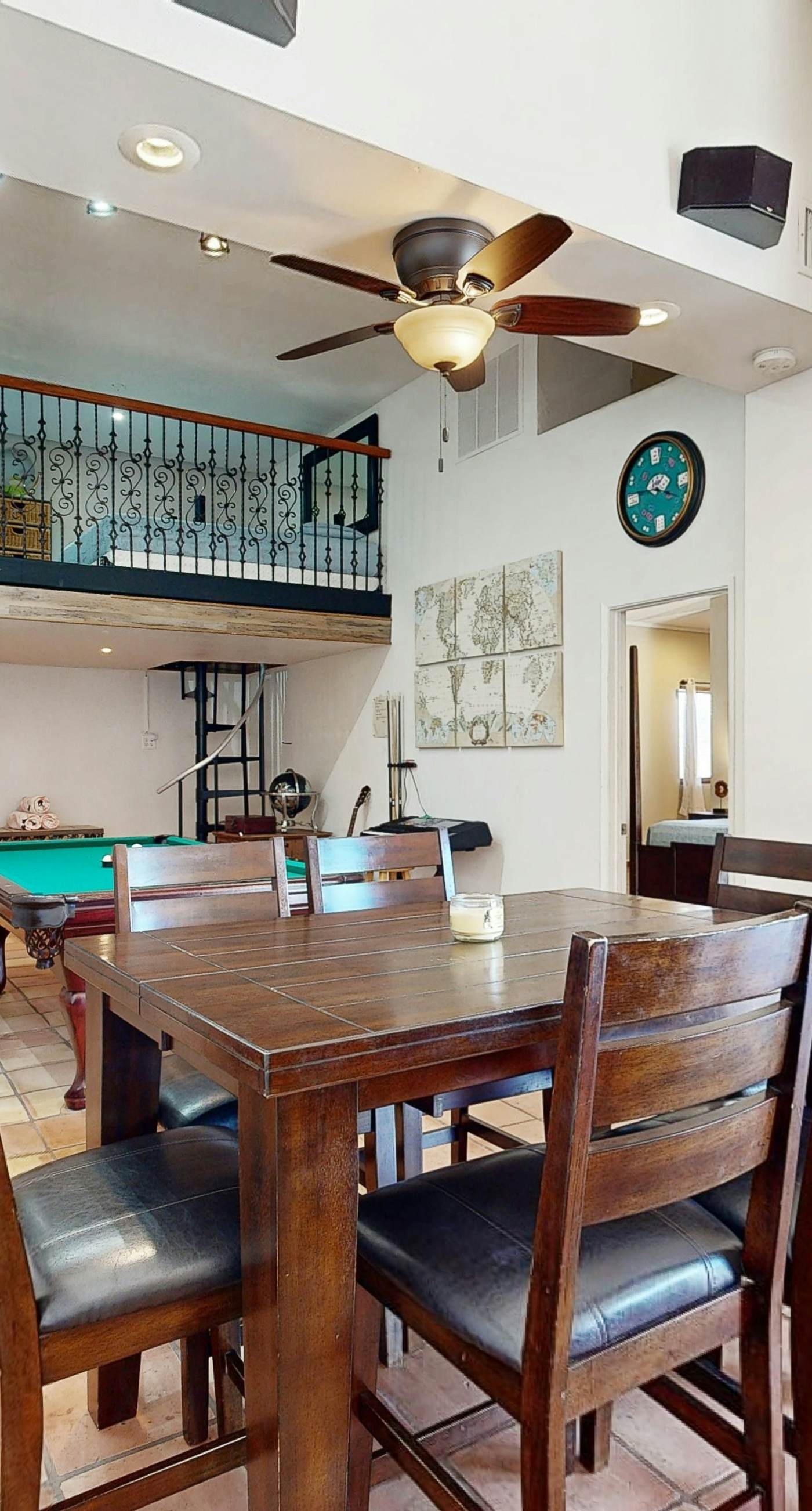 Avenida Mendoza Escape