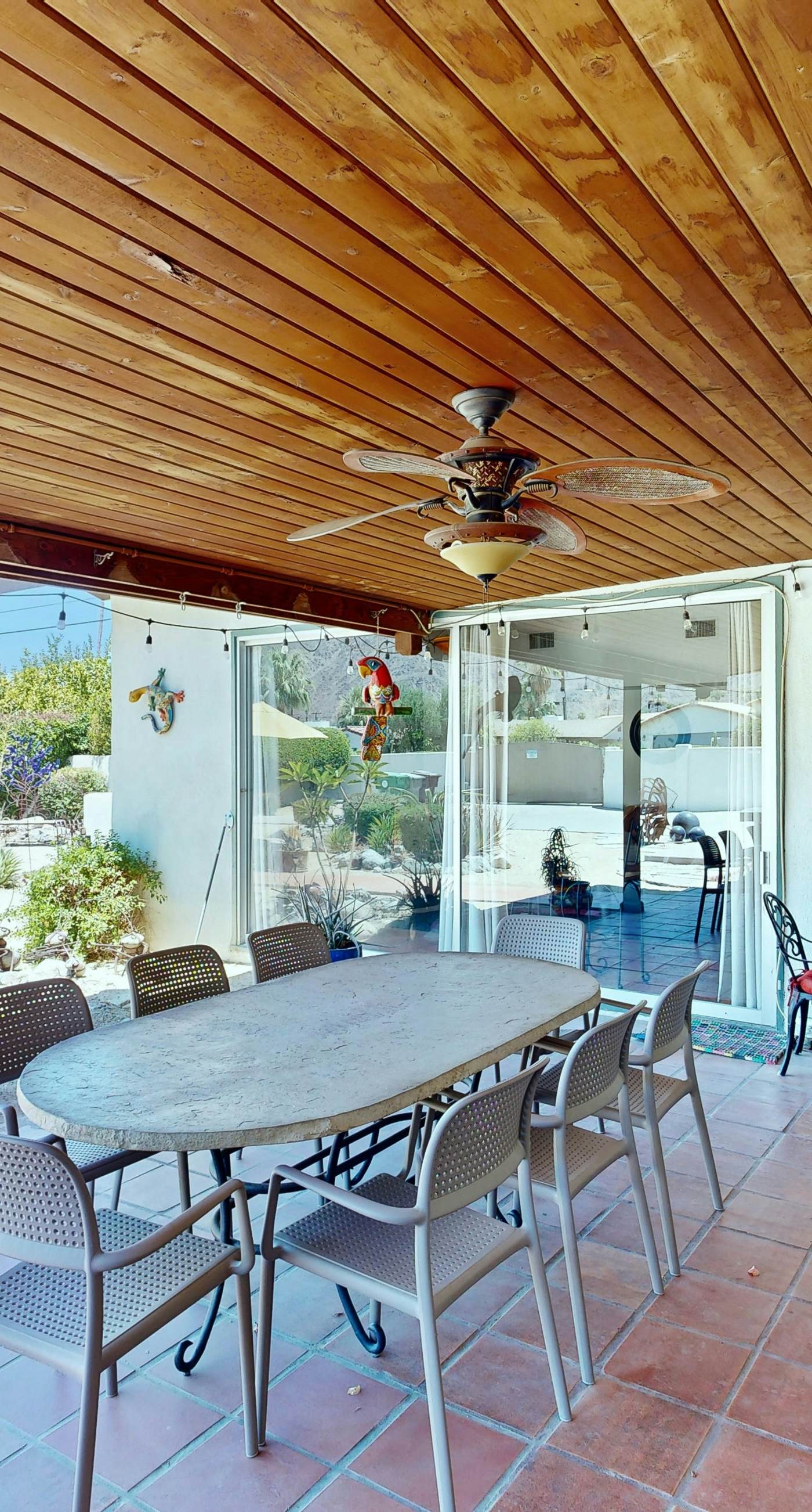 Avenida Mendoza Escape