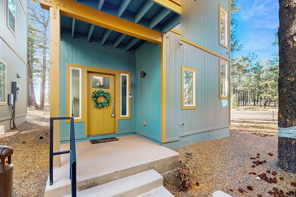 Peaks & Pines Bungalow