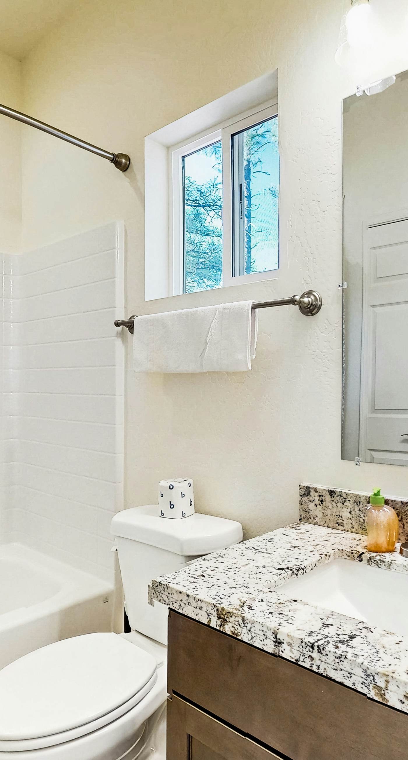 Peaks & Pines Bungalow