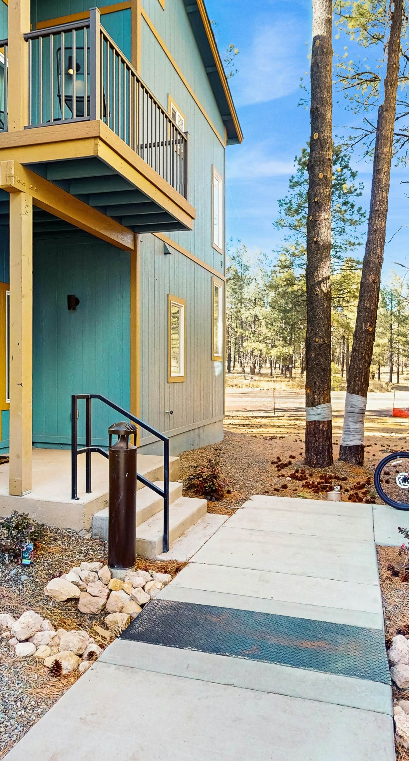 Peaks & Pines Bungalow