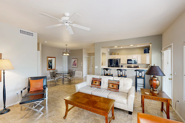 Comfy, updated condo with pool & hot tub - dog-friendly
