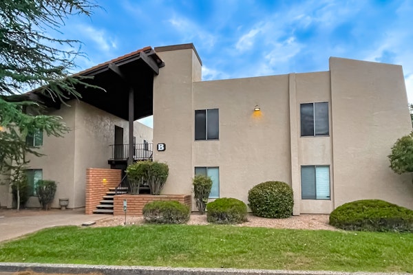 Experience Sedona Serenity — A Family-Friendly Condo with Stunning Mountain View