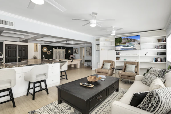 Sunshine, Style & Your Own Private Pool Retreat – Dog-Friendly!- #112181
