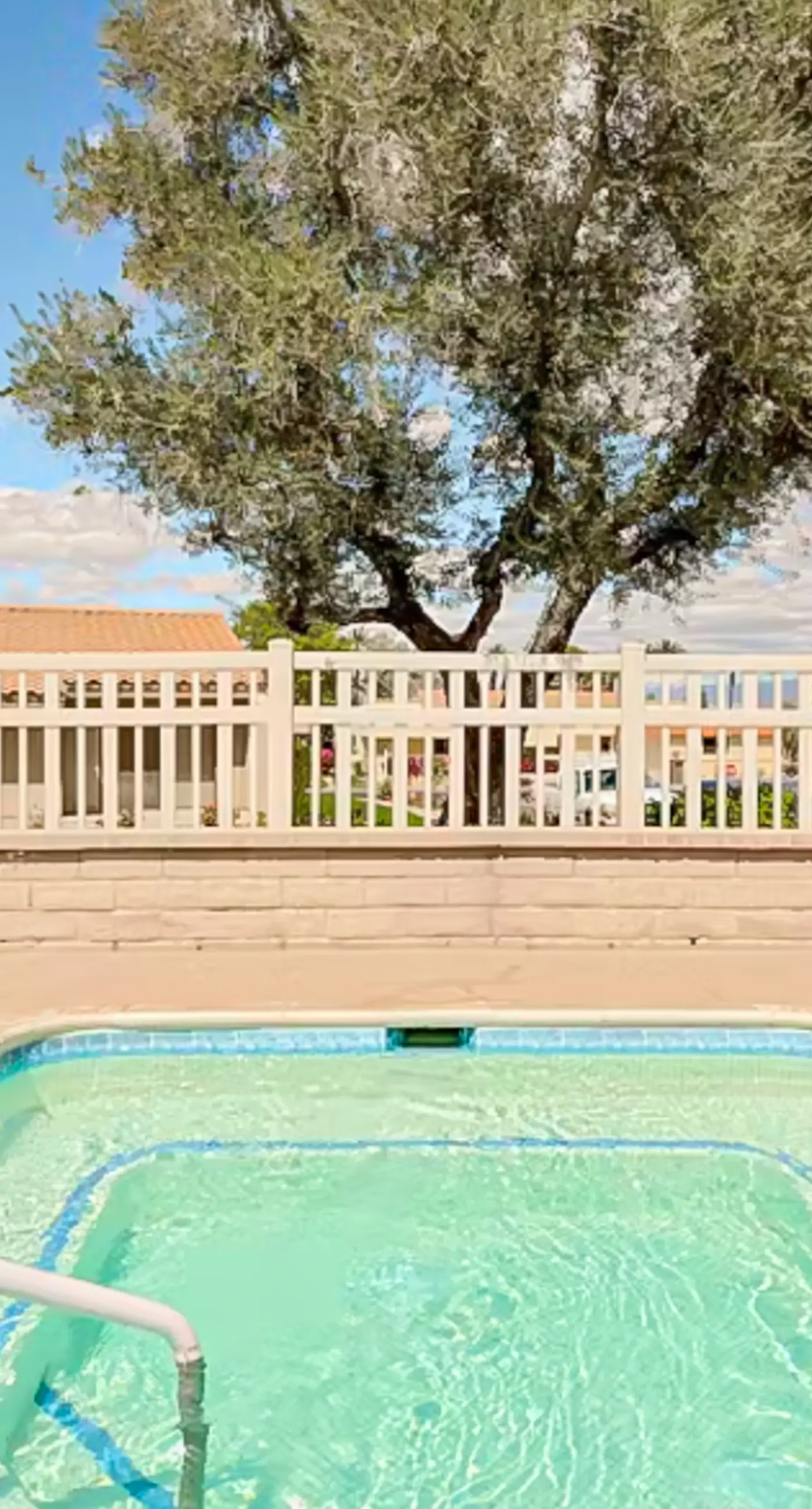 Oasis in Palm Desert Resorter