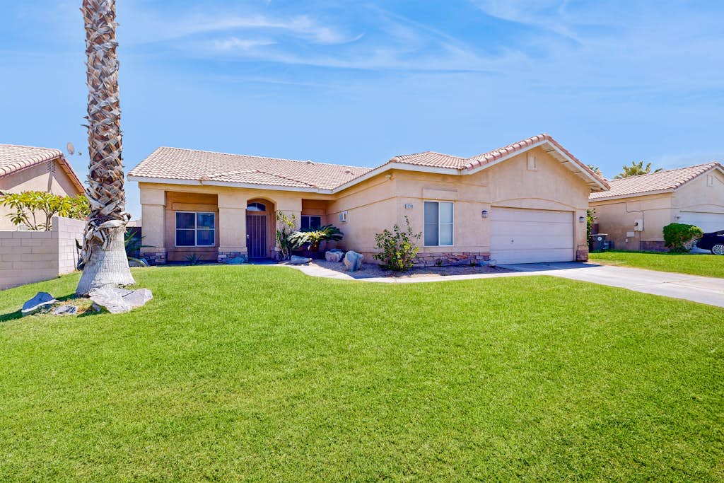 Stunning home  with private heated pool, spa, firepit, grill & alfresco dining