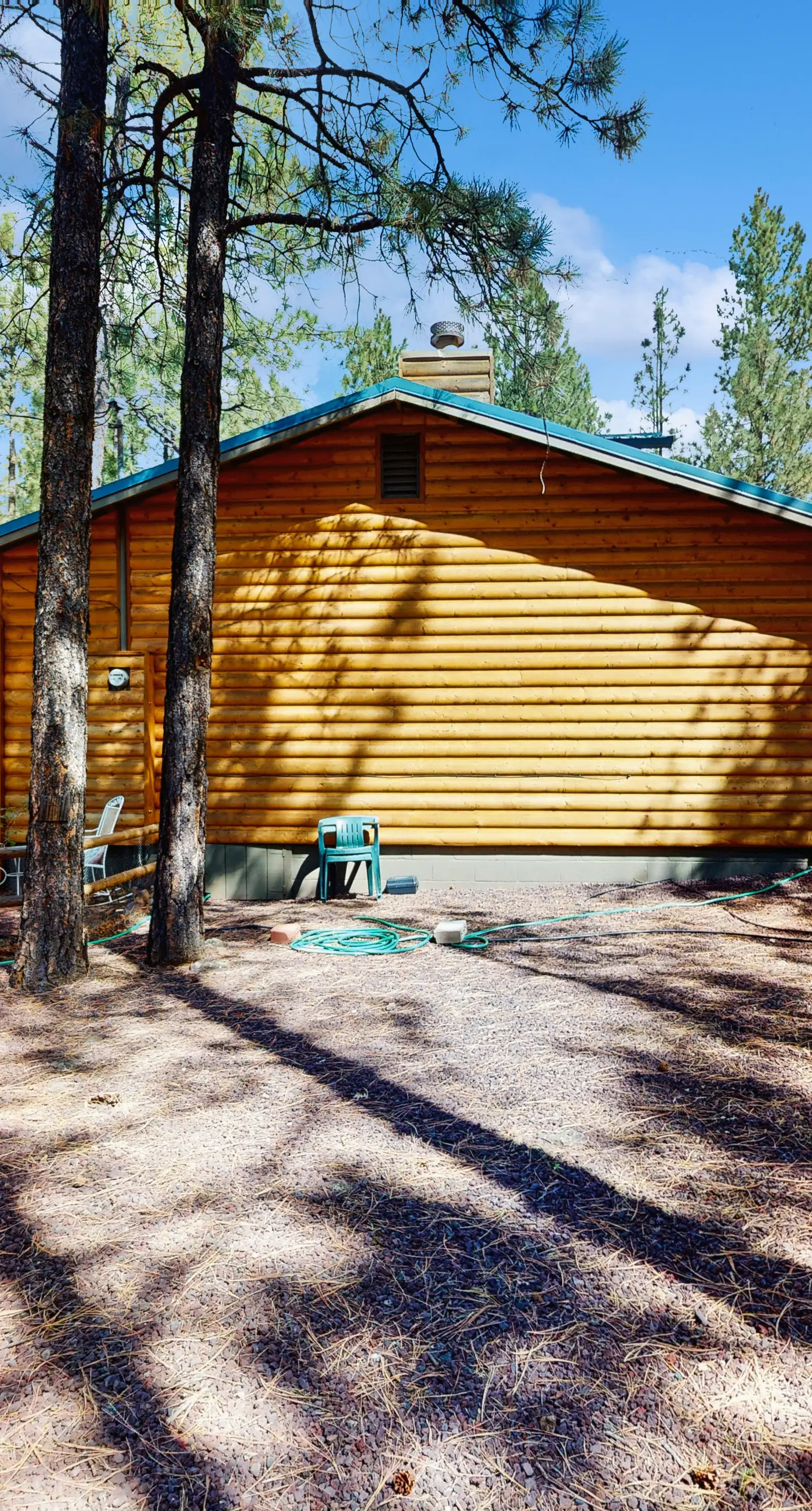 Dam Fun Cabin
