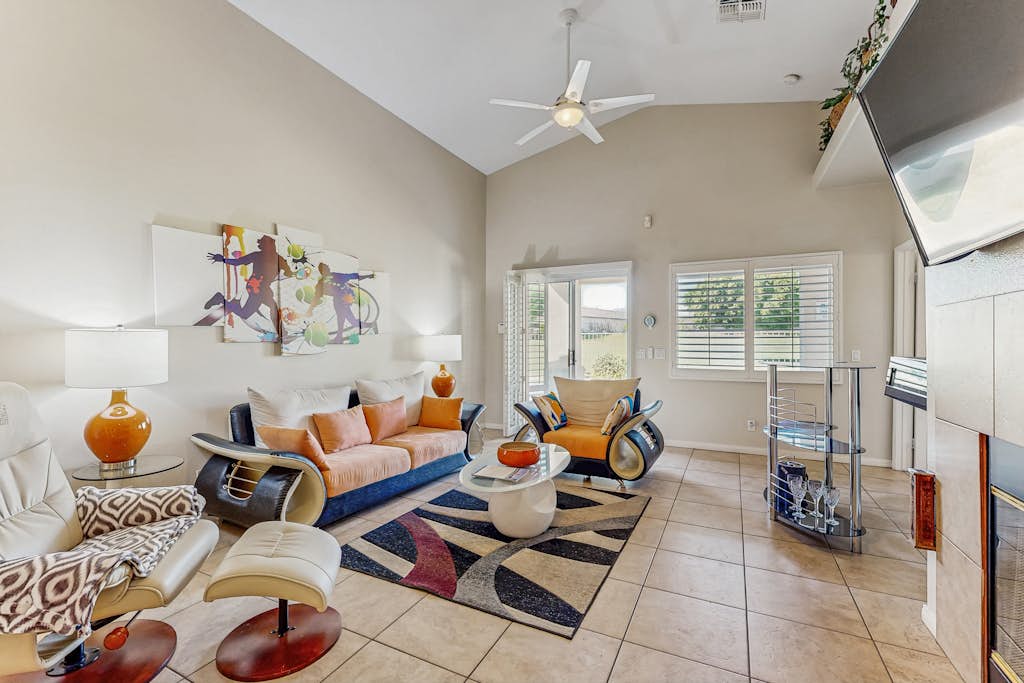 Dog-friendly golf course home w/ mountain views, pool, grill, spa, & AC