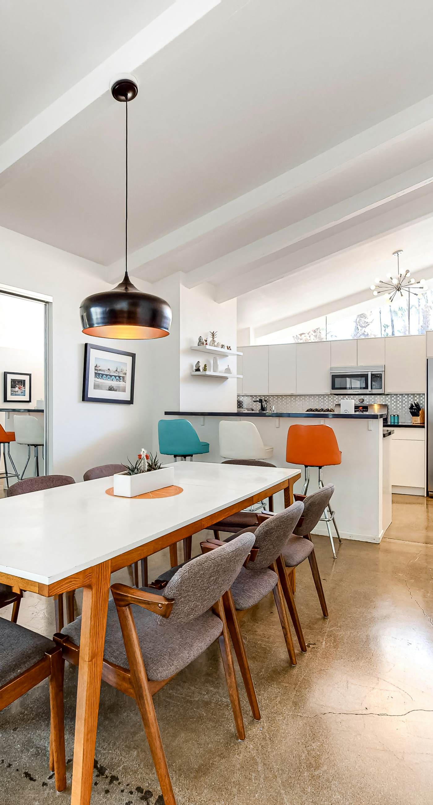 The Arrow of Twin Palms - Midcentury Alexander - 3505