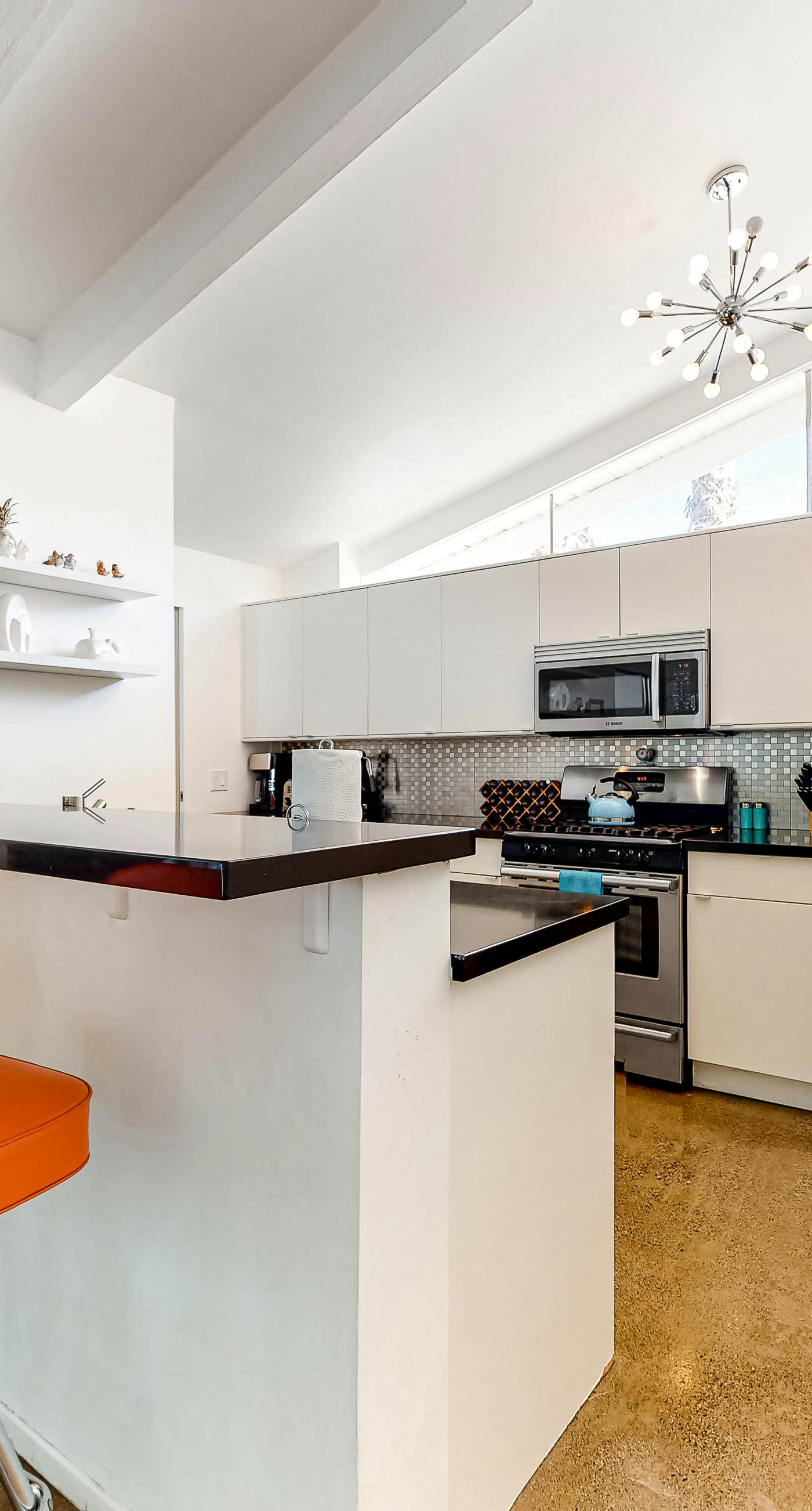 The Arrow of Twin Palms - Midcentury Alexander - 3505