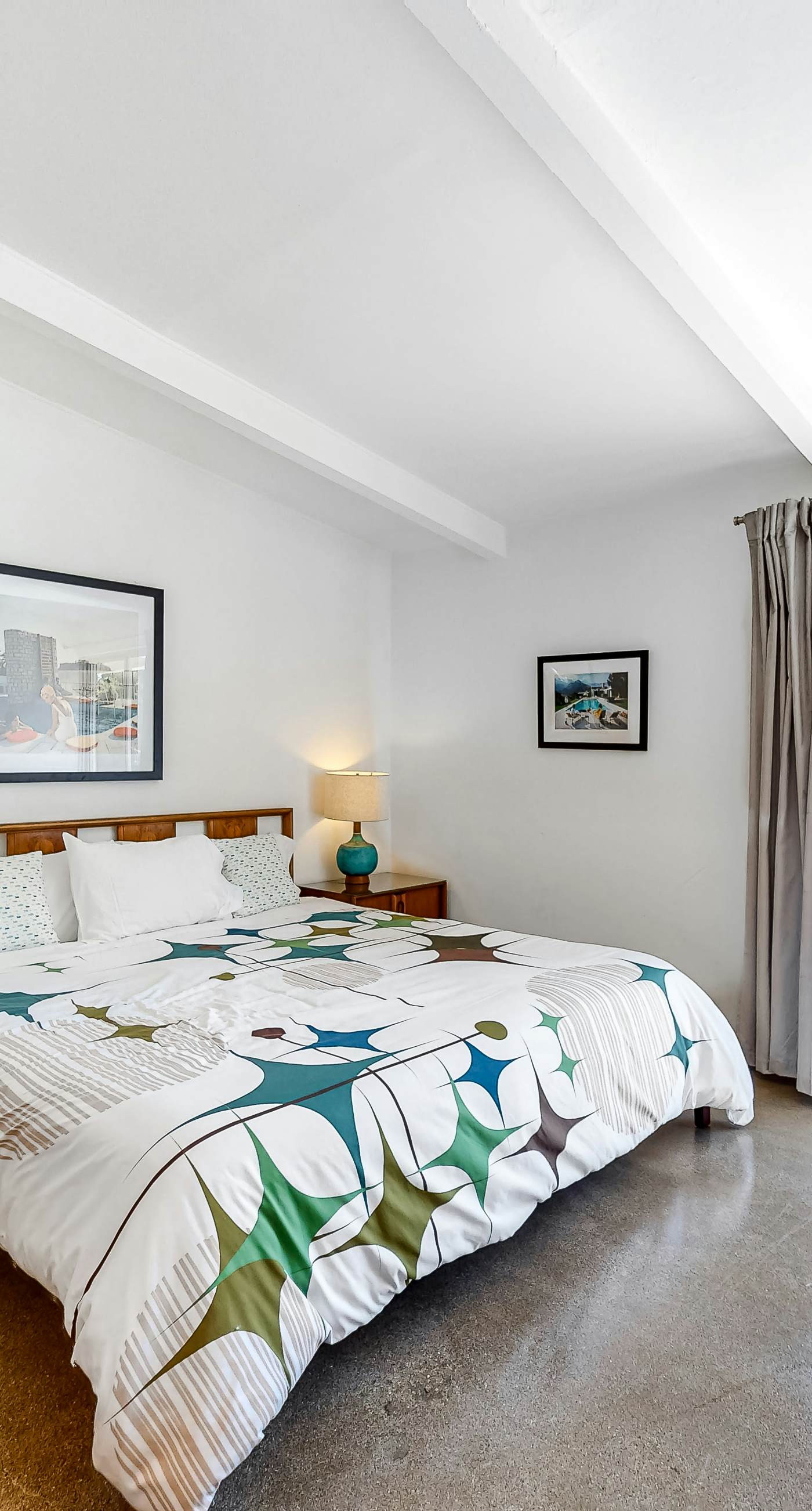 The Arrow of Twin Palms - Midcentury Alexander - 3505