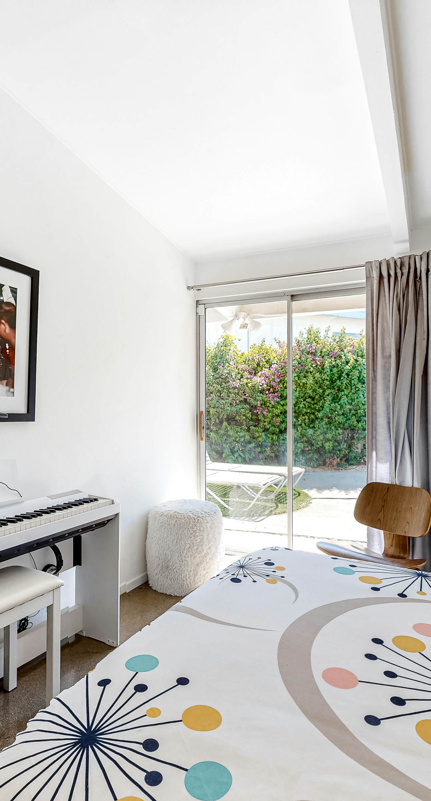 The Arrow of Twin Palms - Midcentury Alexander - 3505