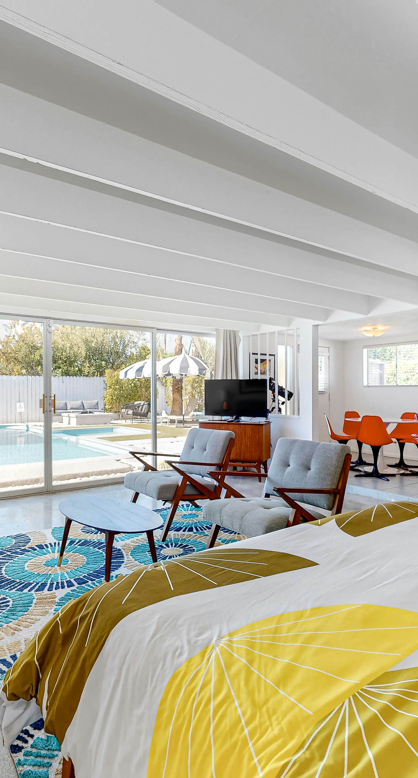 The Arrow of Twin Palms - Midcentury Alexander - 3505